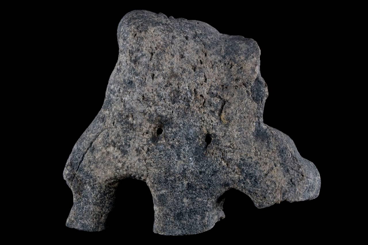 Maharaja-Torso aus schwarzem Granit, 18. Jahrhundert, Indien im Zustand „Hervorragend“ im Angebot in San Pedro Garza Garcia, Nuevo Leon