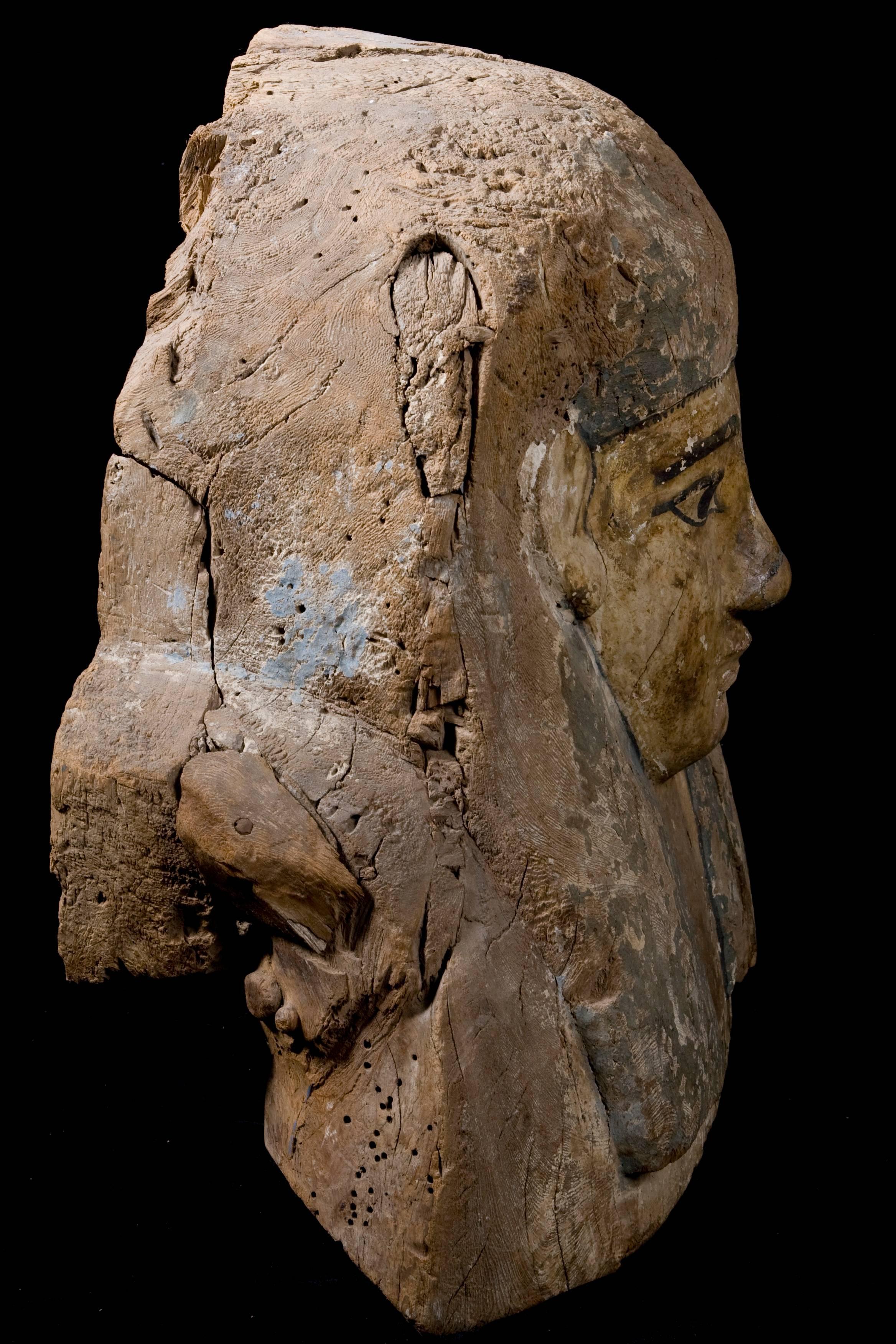 Coffret sarcophage égyptien de l'Upper Egyptian en bois polychrome, passeport et documentation européens en vente 1