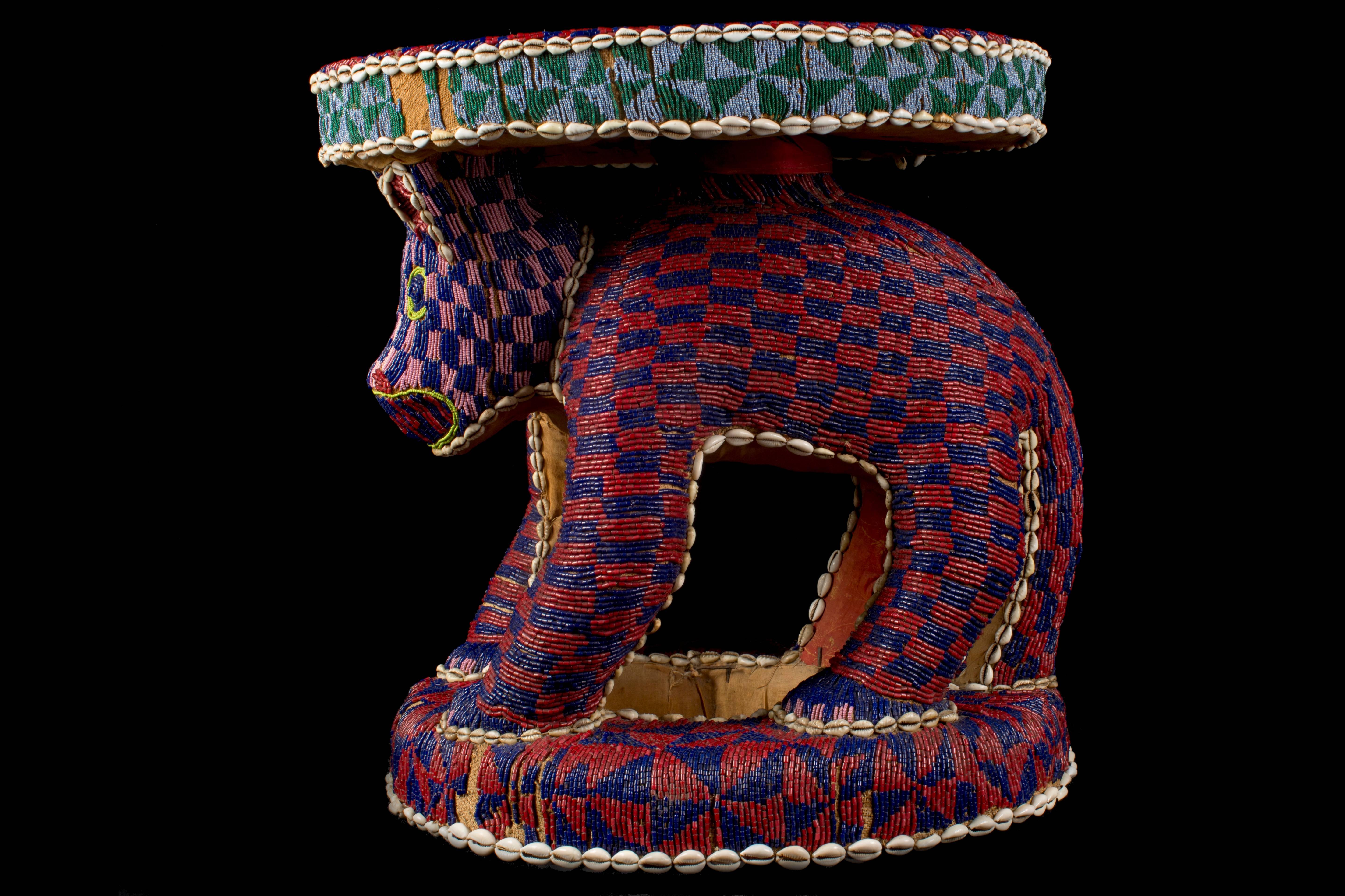 Bamileke Throne Stool with Leopard For Sale 1