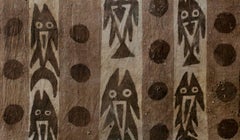 Pre-Columbian Chancay Gemaltes Textil - Braune Fische und Punkte auf vertikalen Bändern