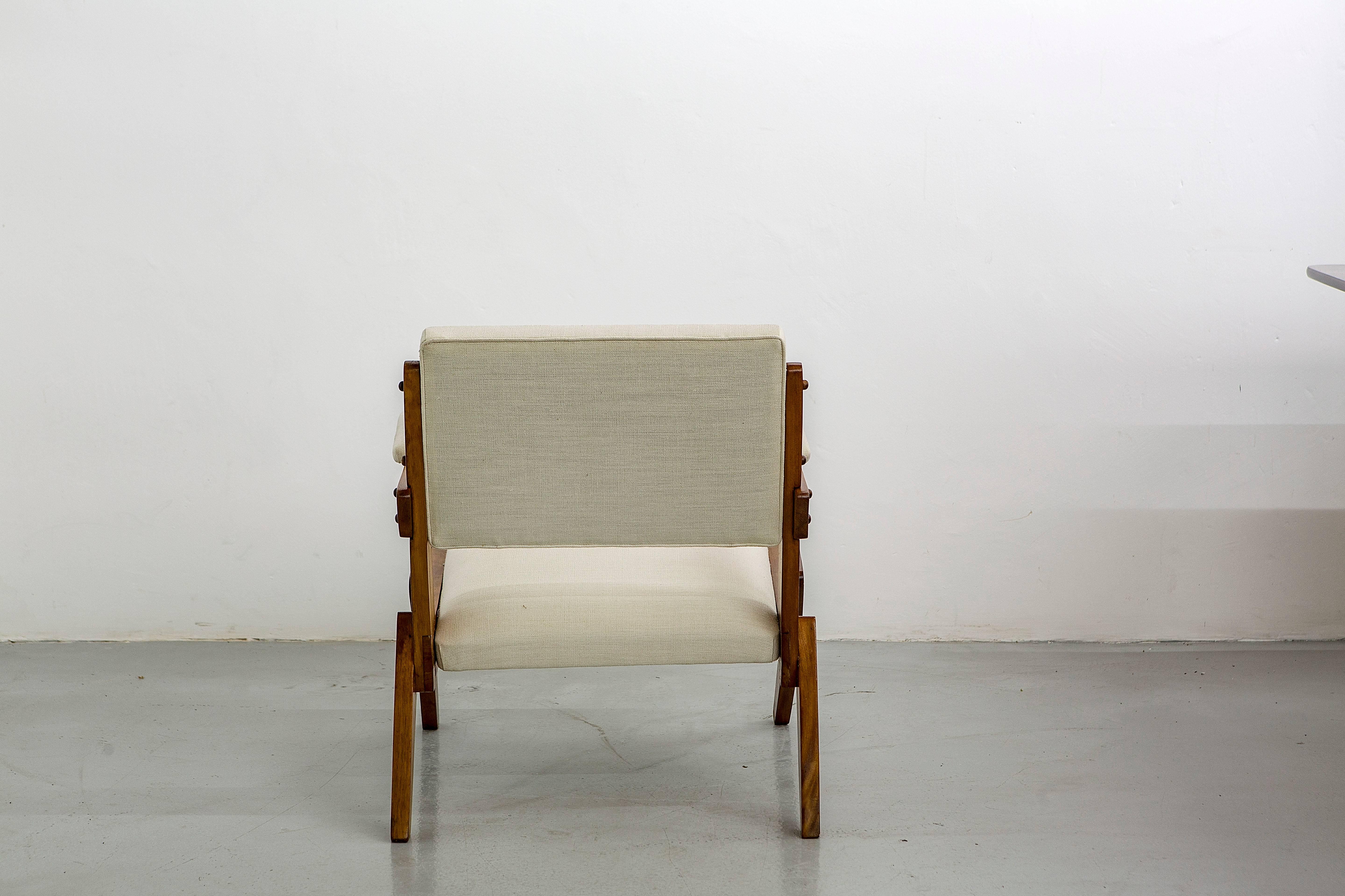 Solid Peroba Wood Armchair  In Excellent Condition In Sao Paulo, SP