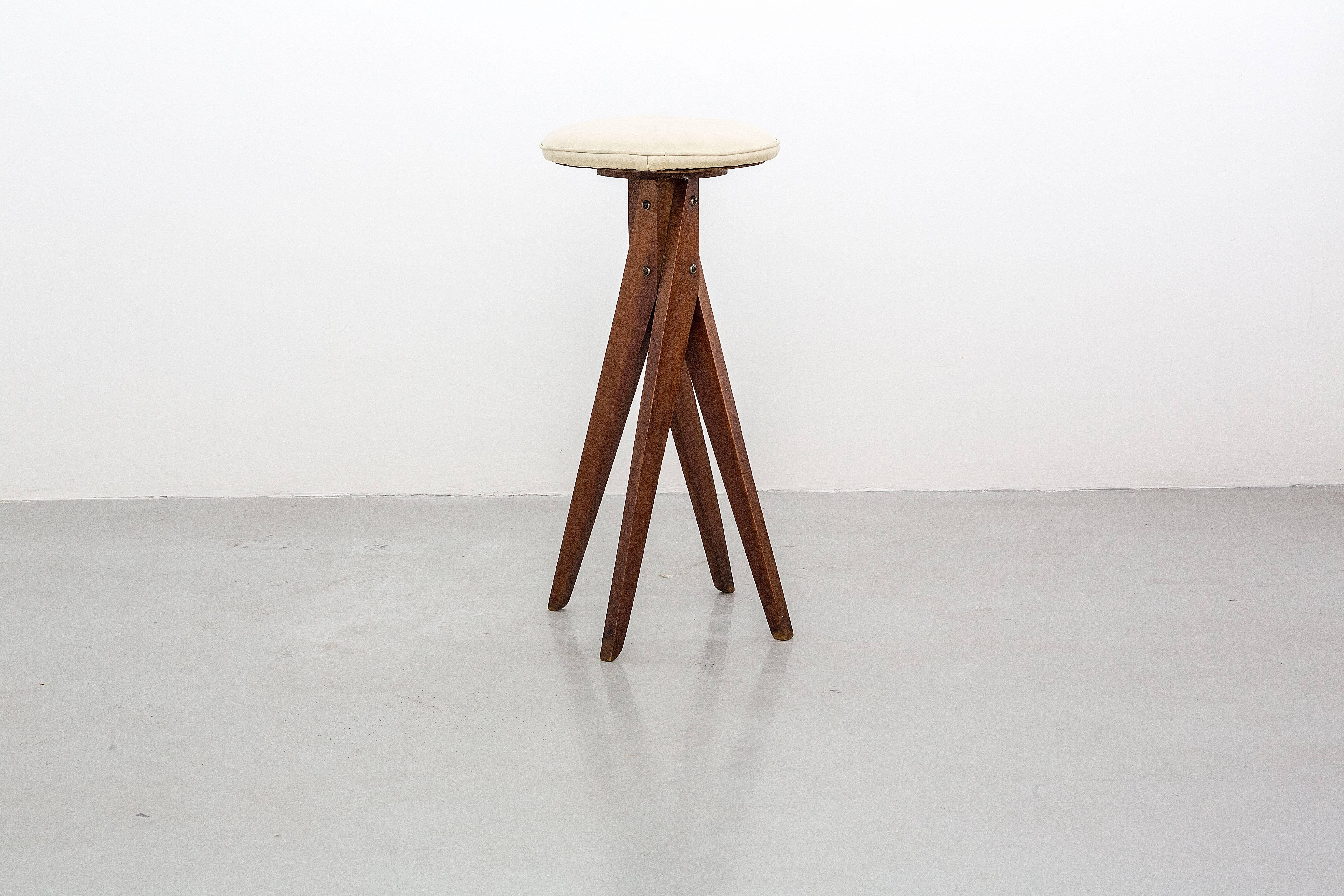 José Zanine Caldas has created one of the most interesting design during the modernist period in Brazil. His use of different kinds of wood, worked in different techniques, is one the marks of his work. This set of stools is an example of the early