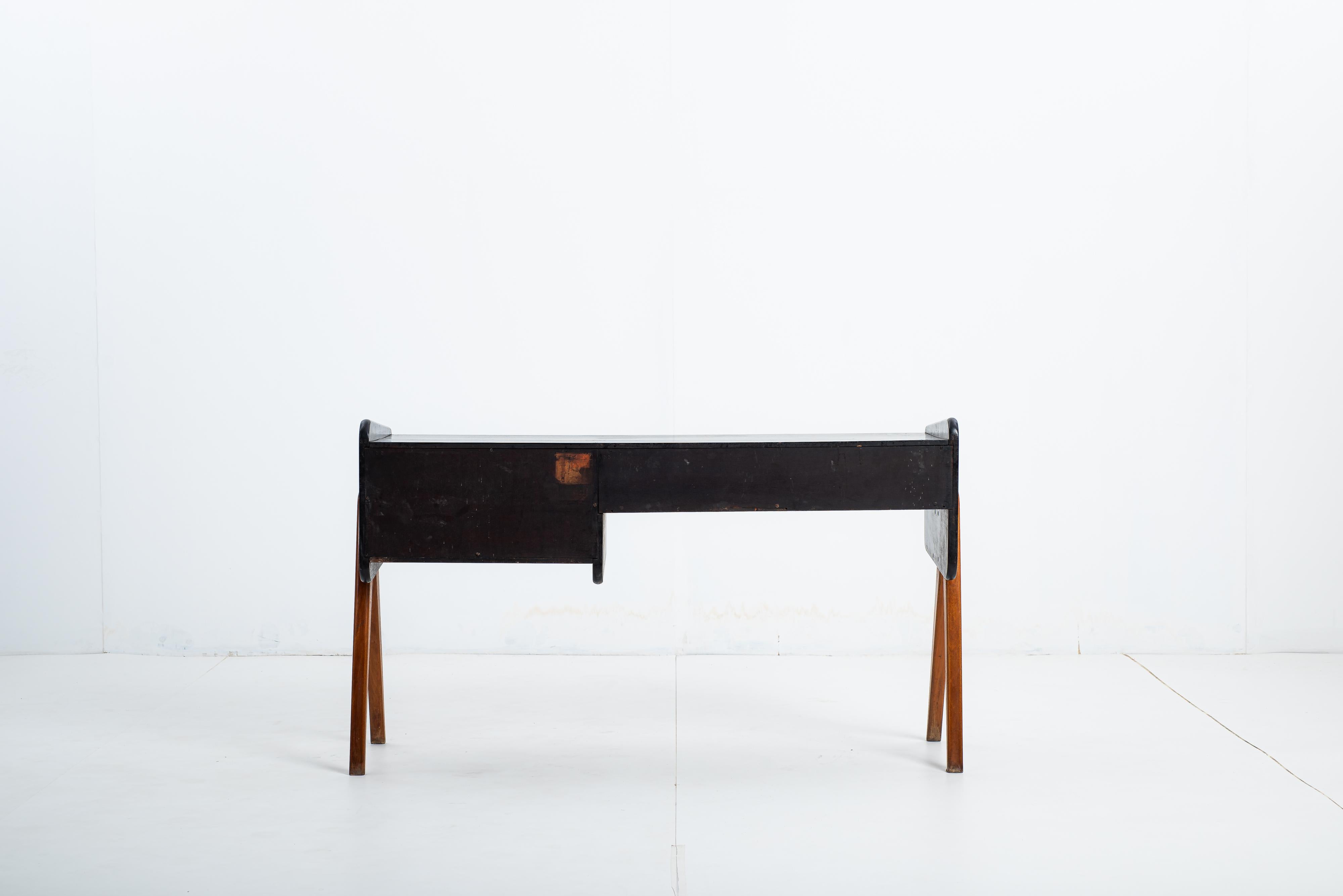 Credenza moderna di metà secolo di CIMO Studio, Brasile, anni '50 In condizioni buone in vendita a Deerfield Beach, FL