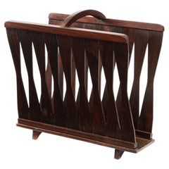 Portariviste in stile Mid-Century Modern realizzato da un designer brasiliano in legno, Brasile, anni ’60
