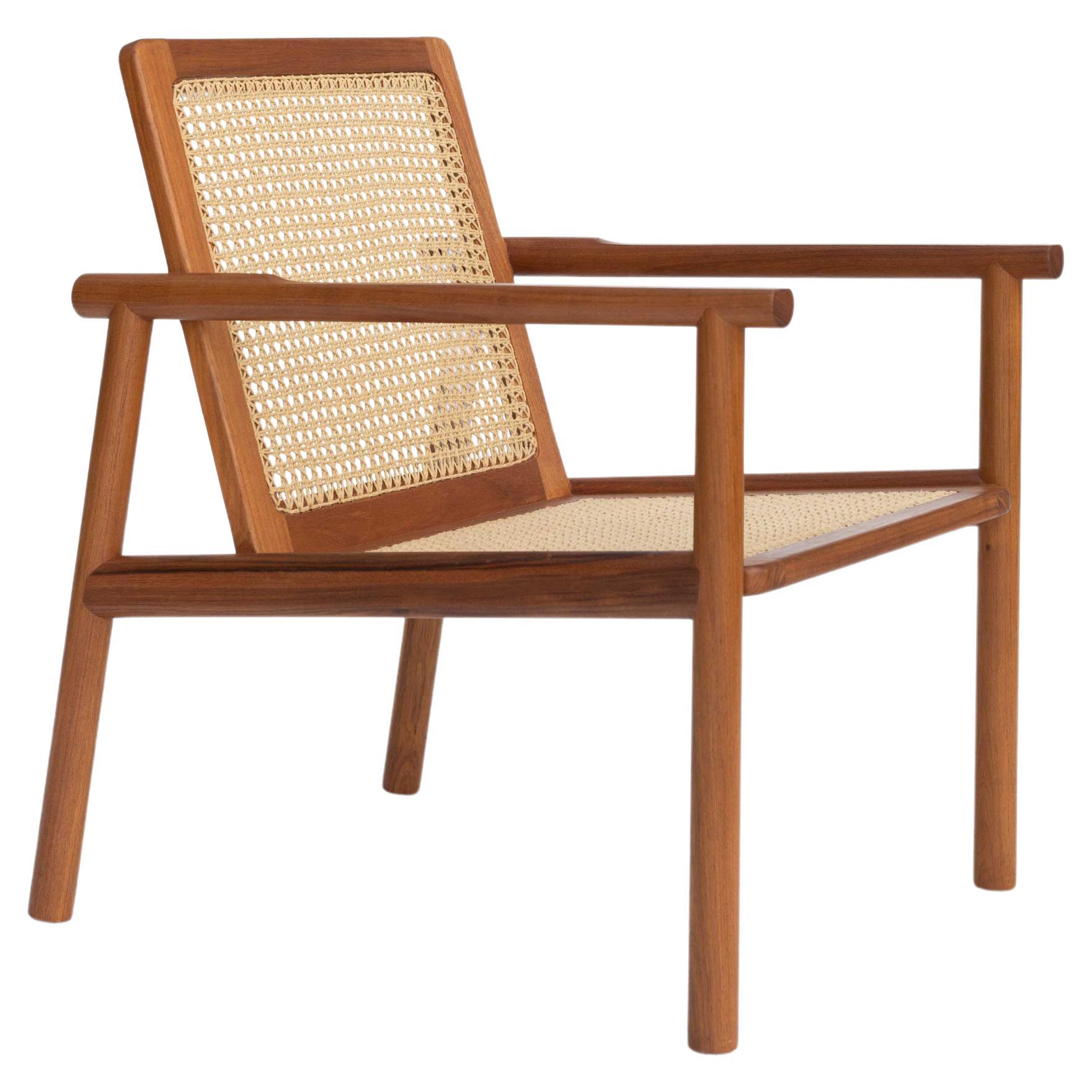 Handgeflochtener Contemporary-Sessel aus karibischem Nussbaum