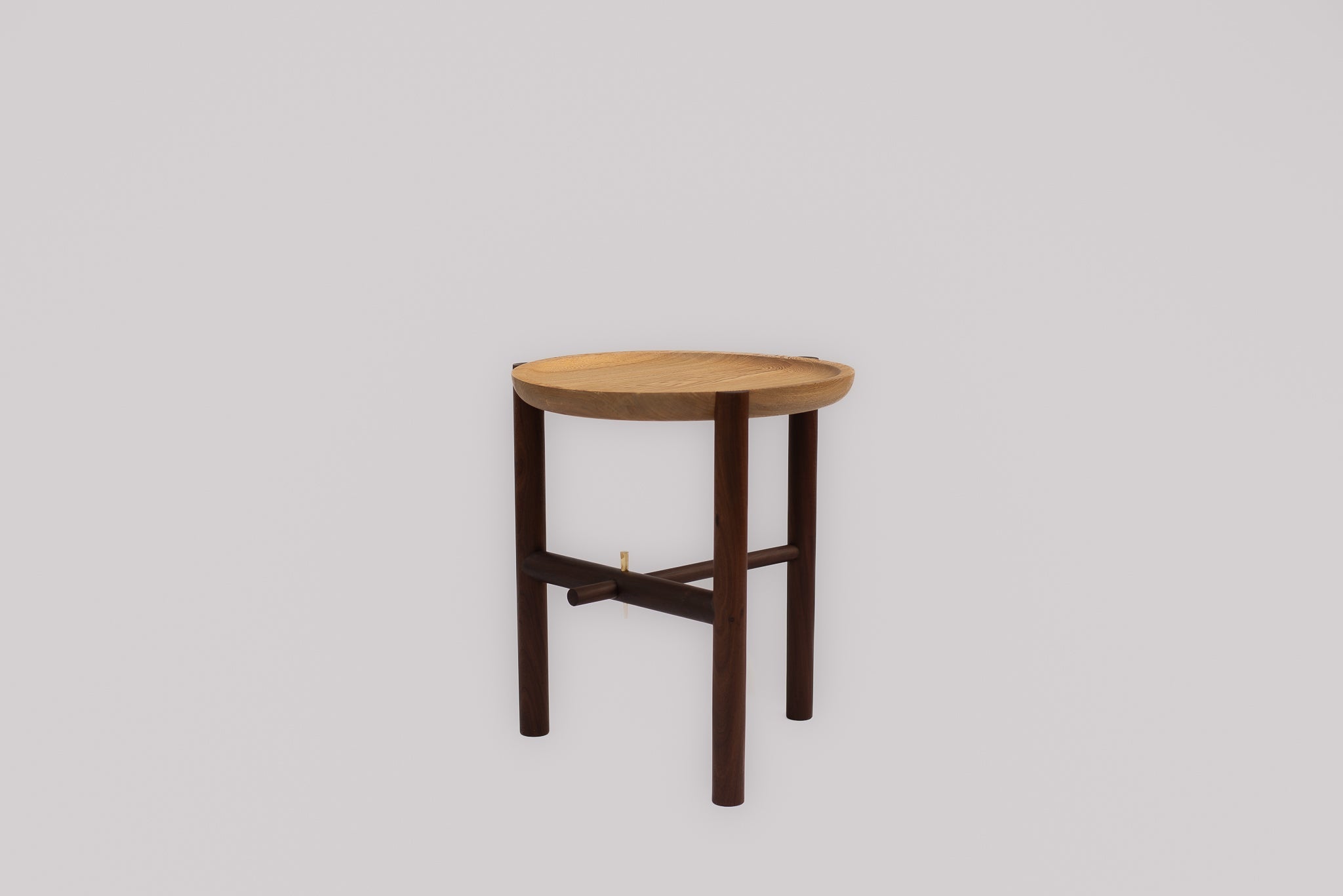 Handcrafted Massivholz Beistelltisch von Ania Wolowska - Contemporary Mexican Design
