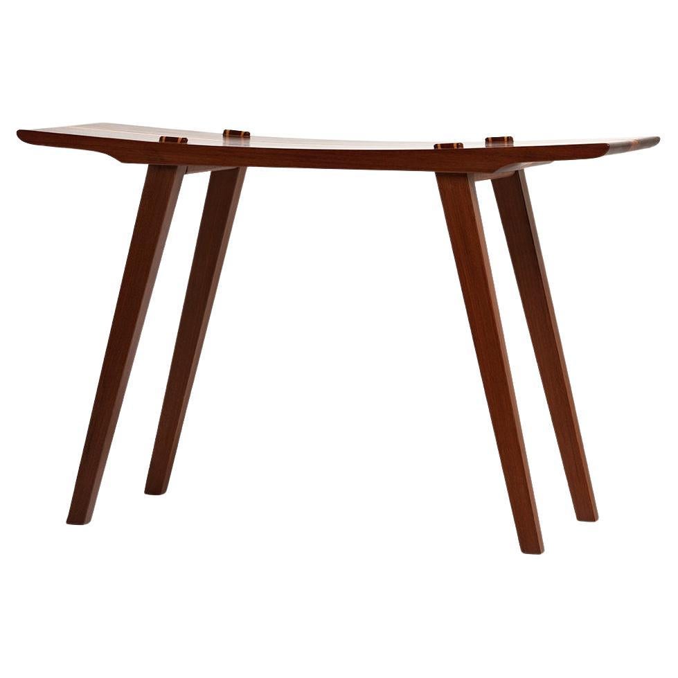 Tabouret fabriqué à la main en bois dur brésilien par Ricardo Graham Ferreira en vente 2