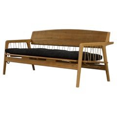 Banc contemporain en bois de feuillus tropical et cordon de Ricardo Graham Ferreira