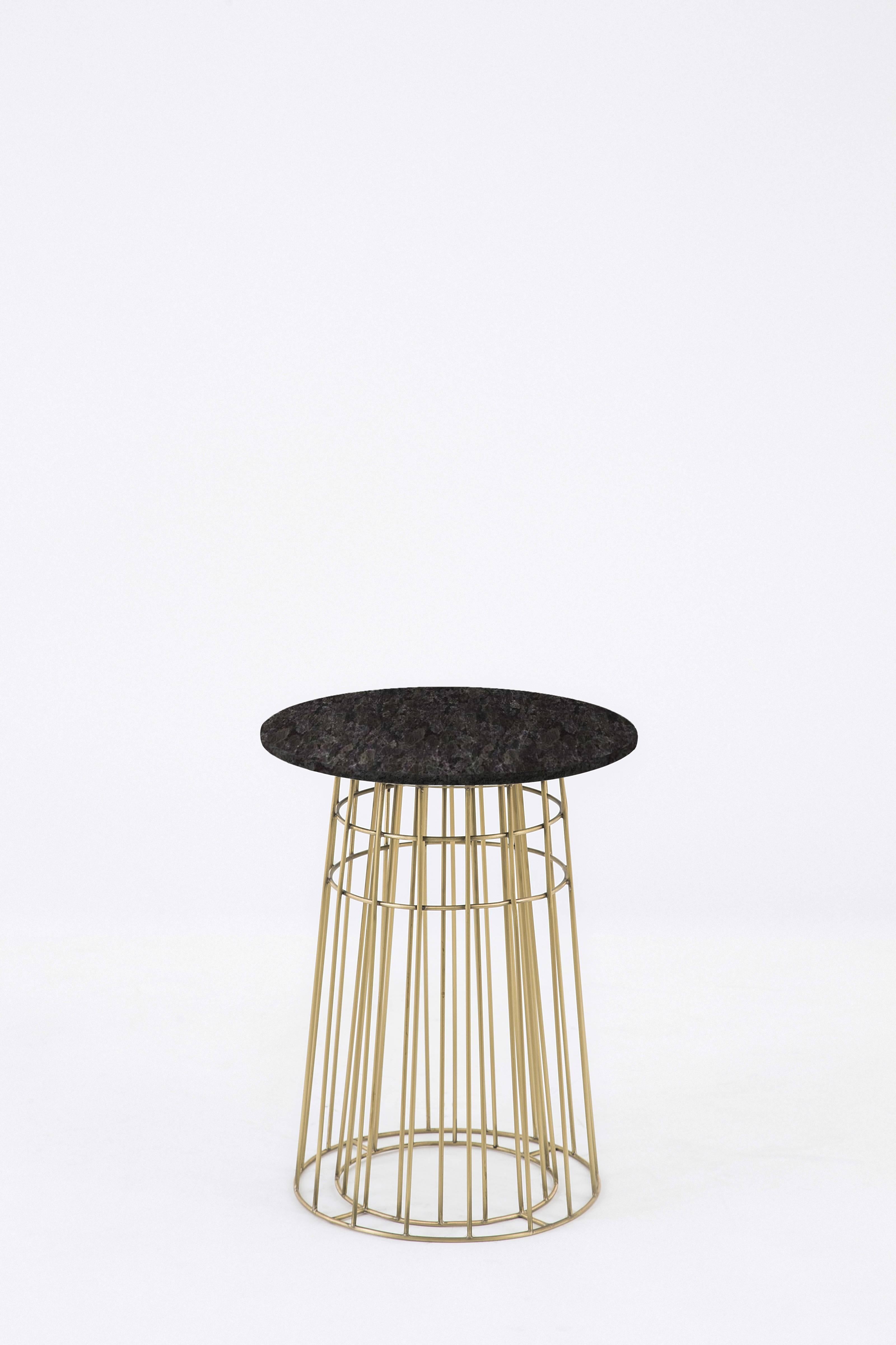 Contemporary Side Table or Tray Table in Granite and Brass In New Condition For Sale In Sao Paulo, SP
