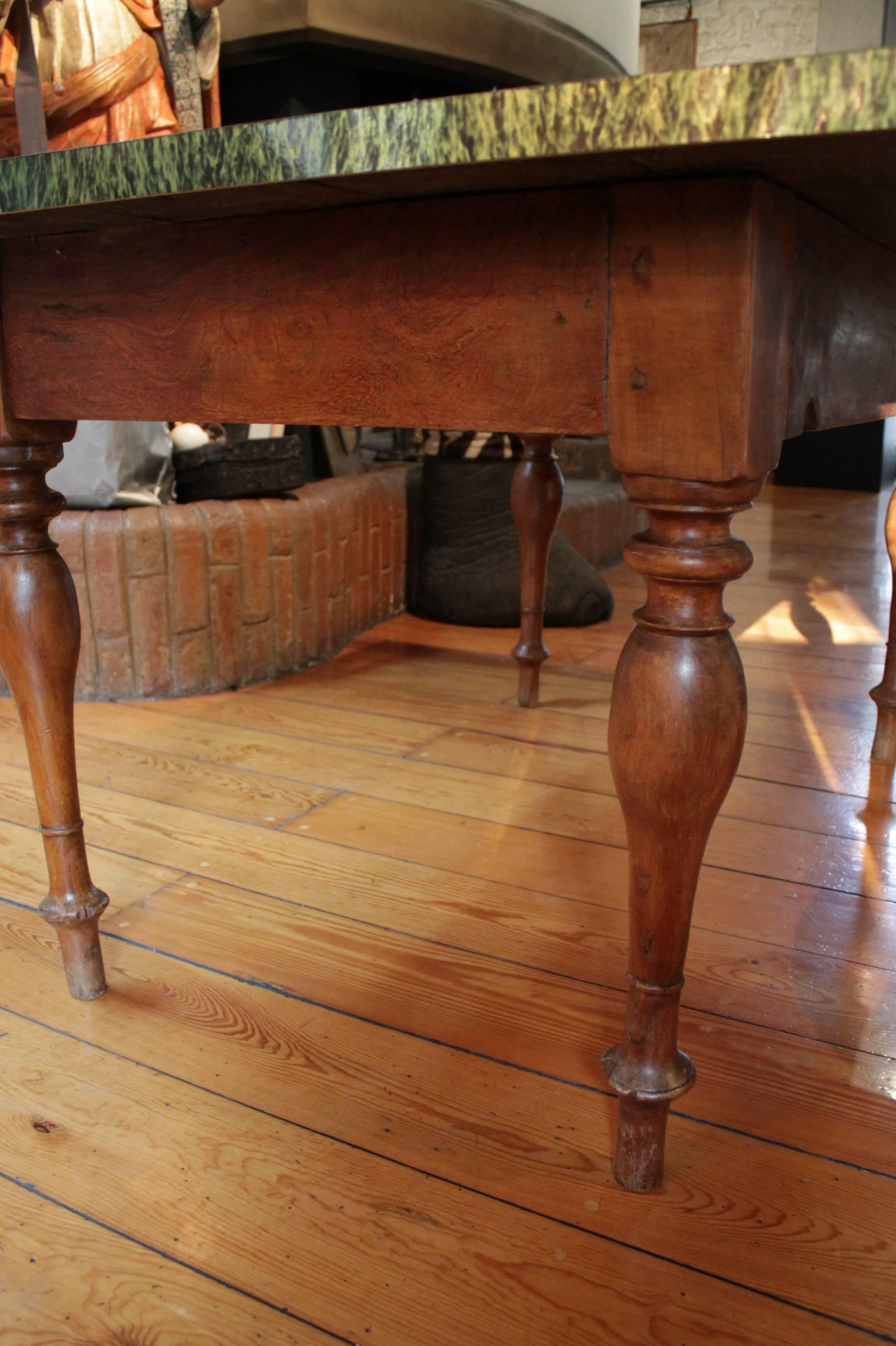 19th Century Red Cedar Wood Table, with Printed Grass and Silver Handle In Good Condition For Sale In Ciudad de Mexico, MX