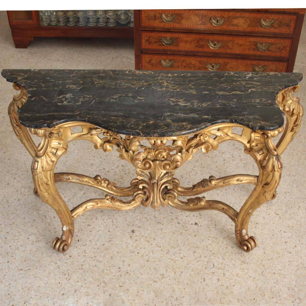 Early 19th Century Italian Gilded Marble-Top Console Tables For Sale 1