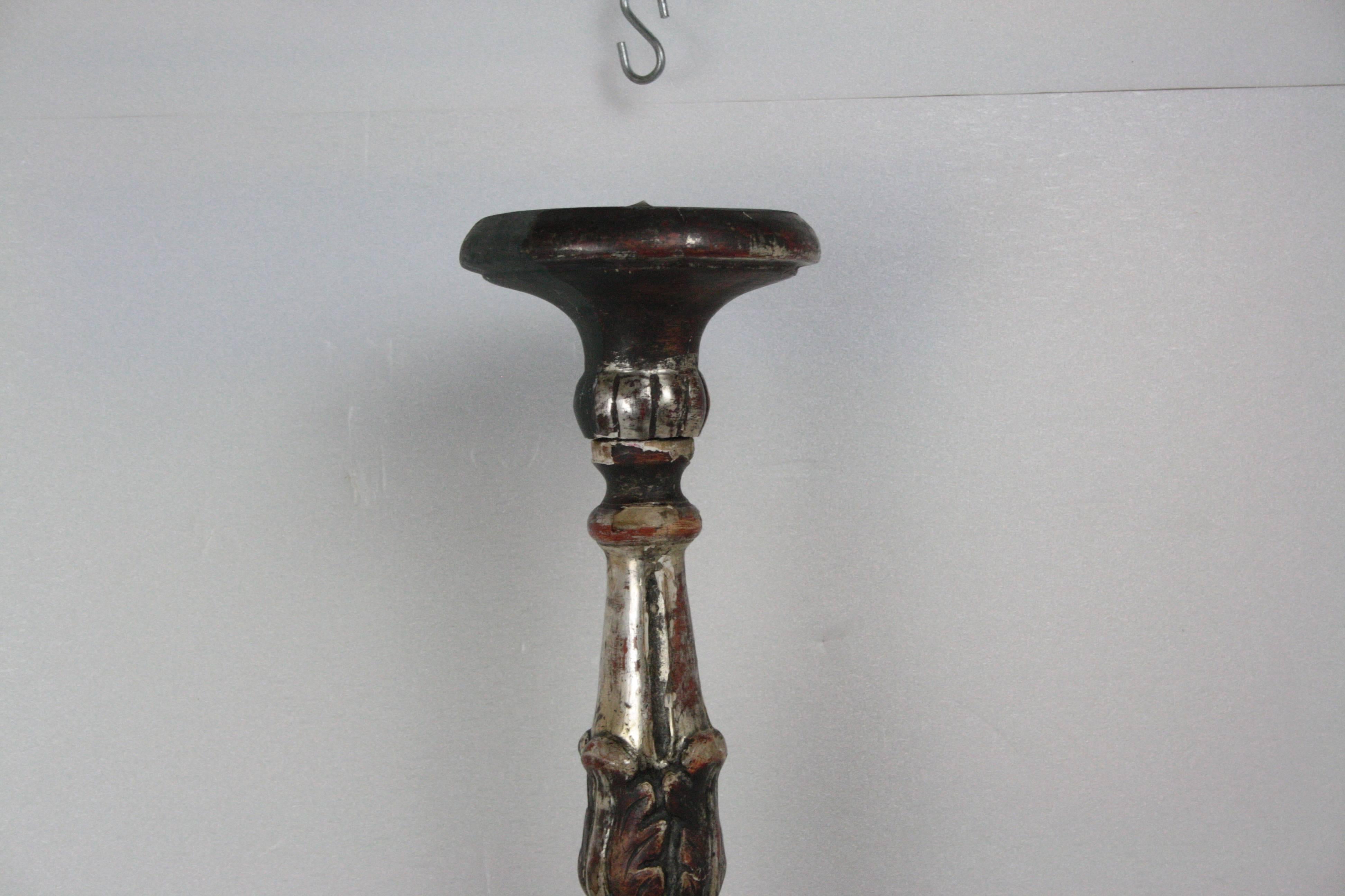 18th Century Silver Leaf Italian Wood Neoclassical Candlestick For Sale 1