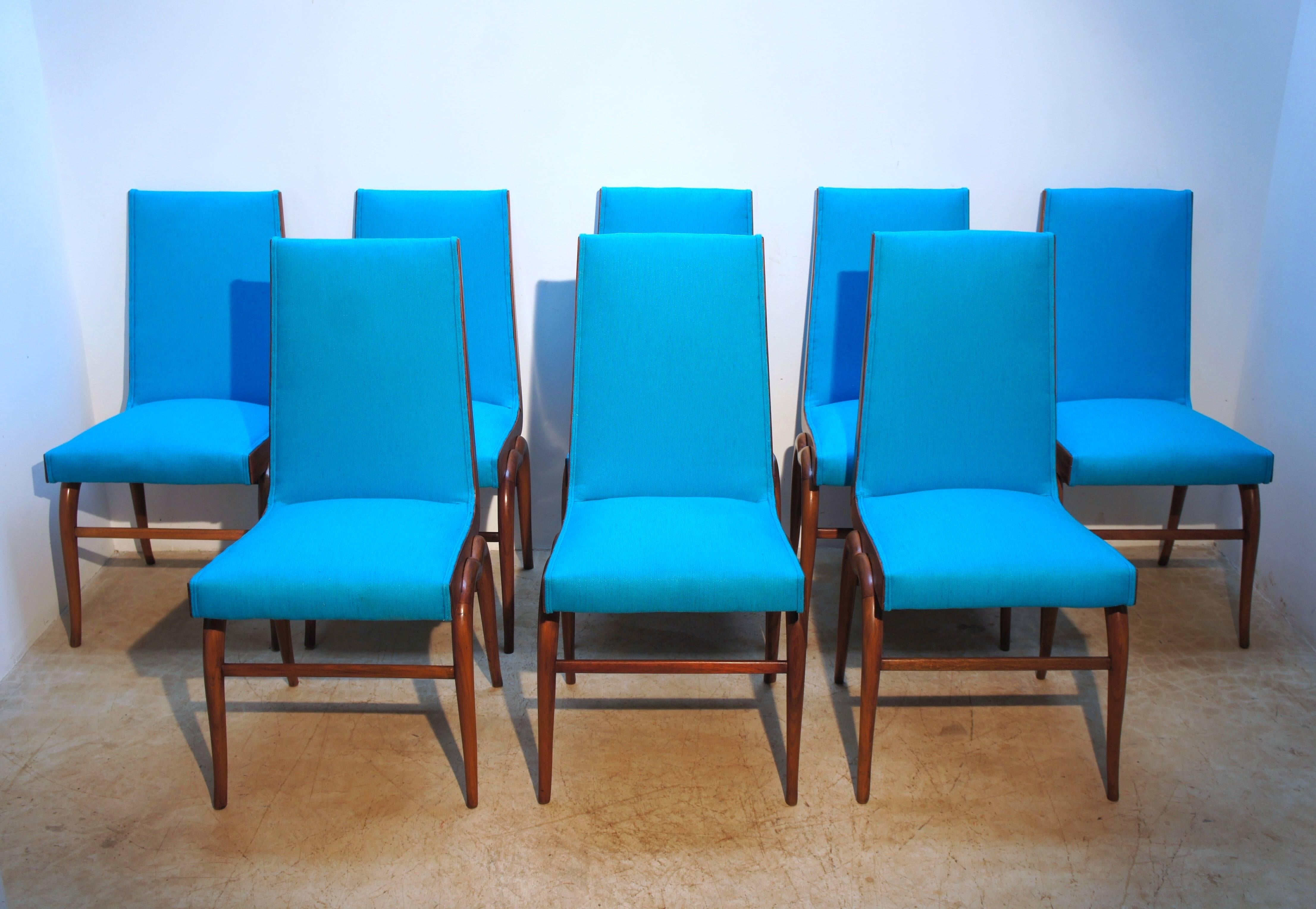 Bois Giuseppe Scapinelli. The Modernity Set of Eight Blue Chairs (Ensemble de huit chaises bleues) en vente
