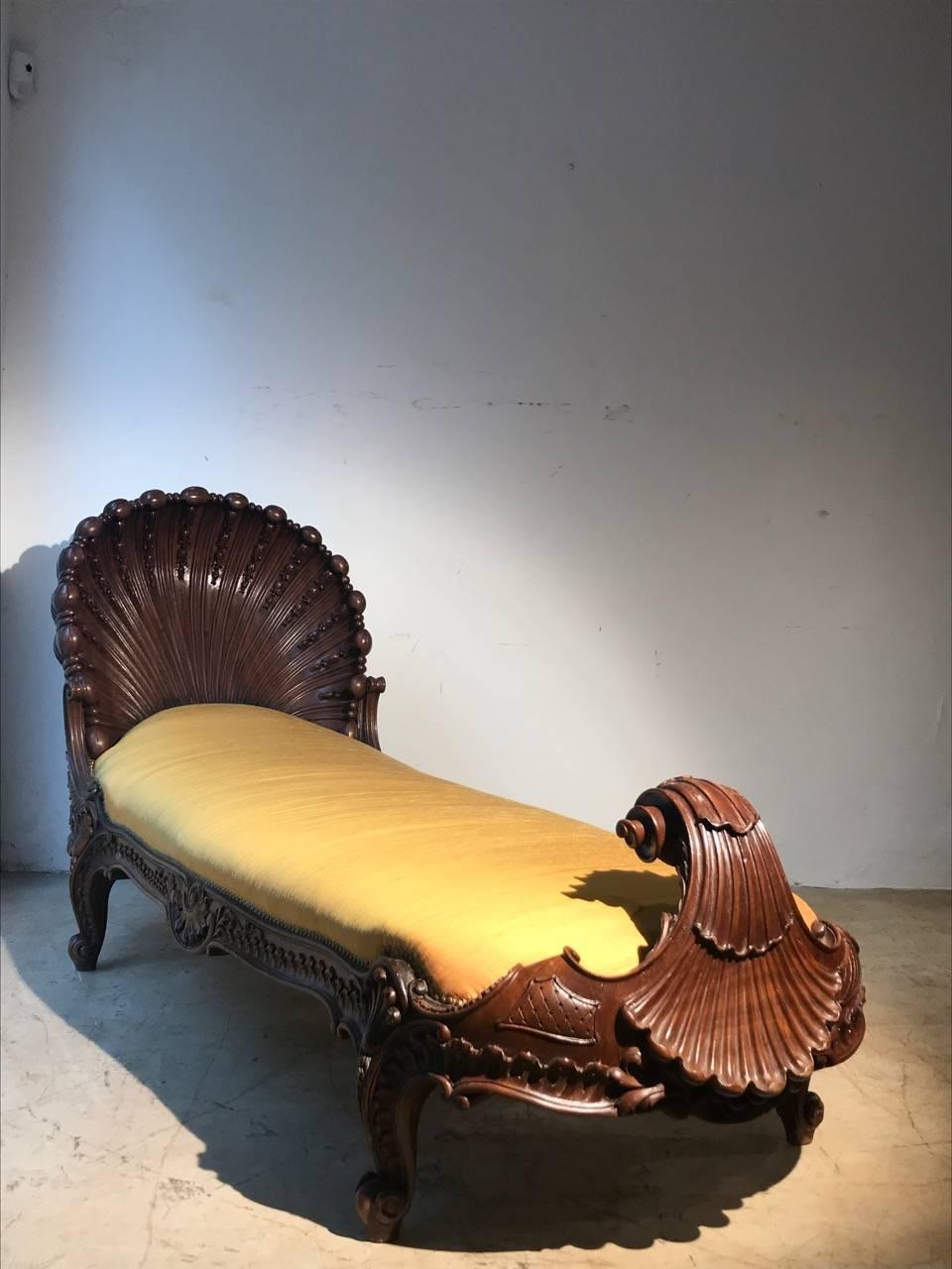 Unknown 19th Century Daybed For Sale