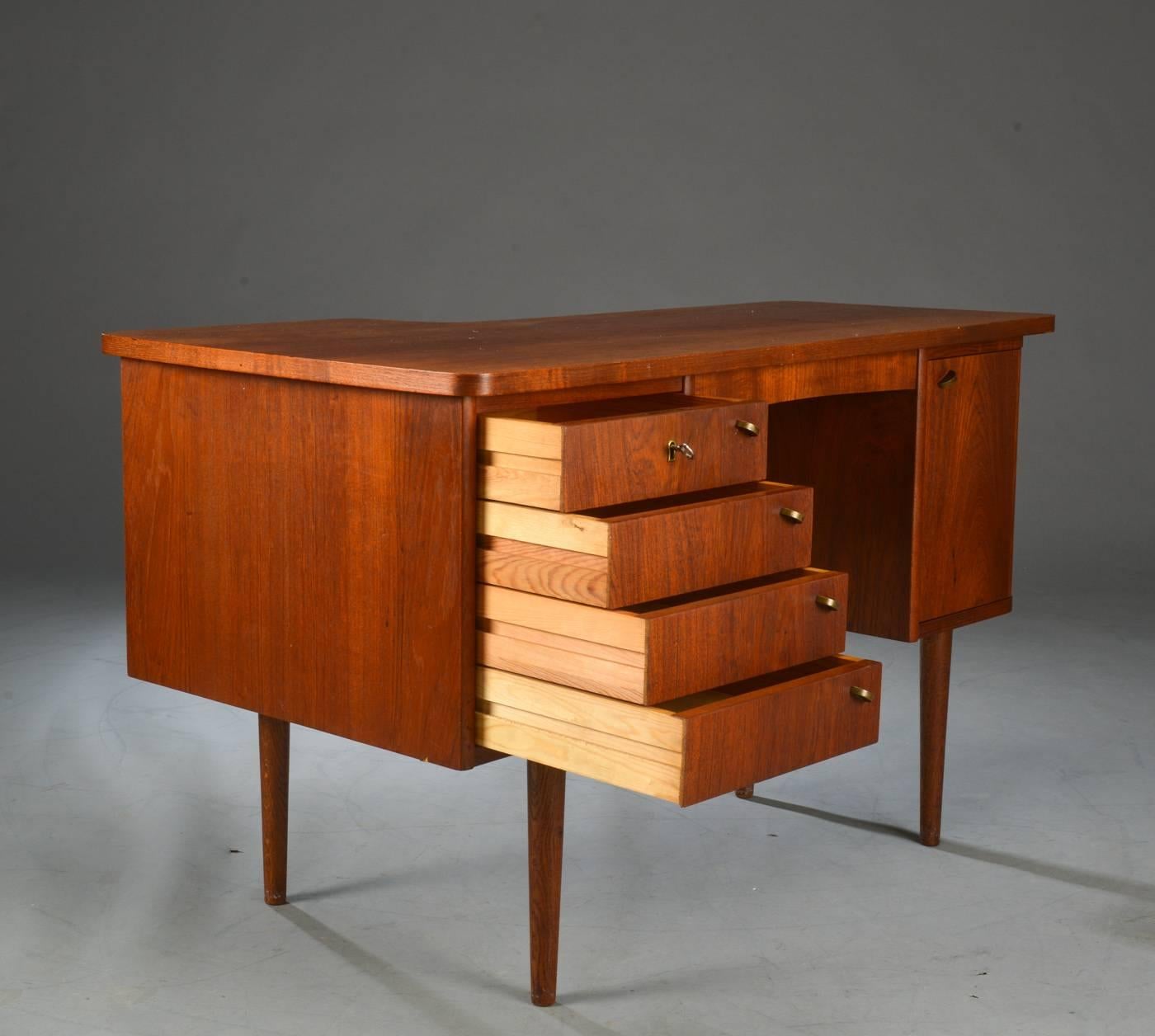 Mid-Century Modern Danish Modern Teak Desk, 1960s