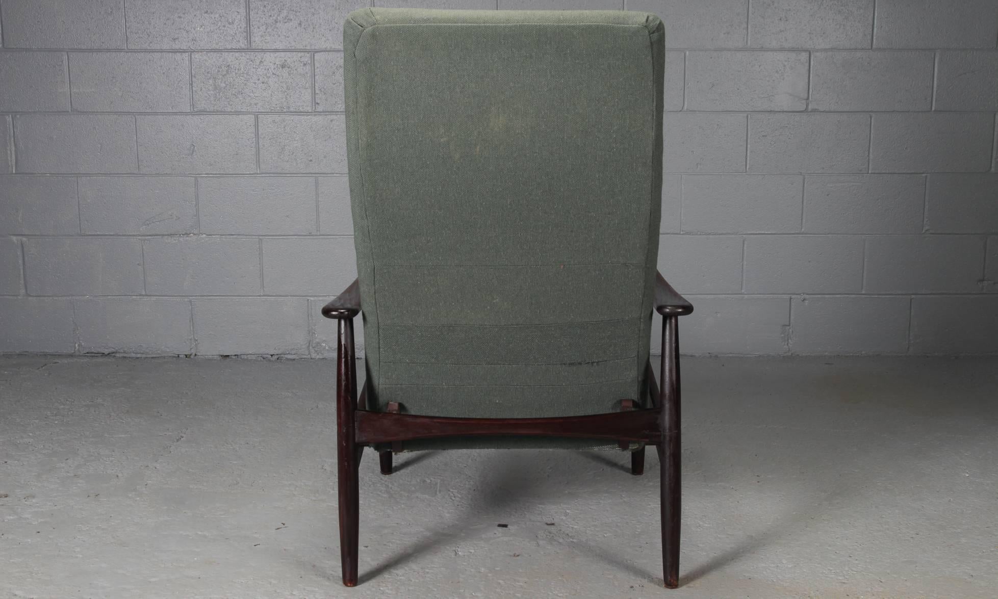 Mid-Century Modern Danish Modern Rosewood Lounge Chair by Søren Ladefoged for SL Mobler For Sale