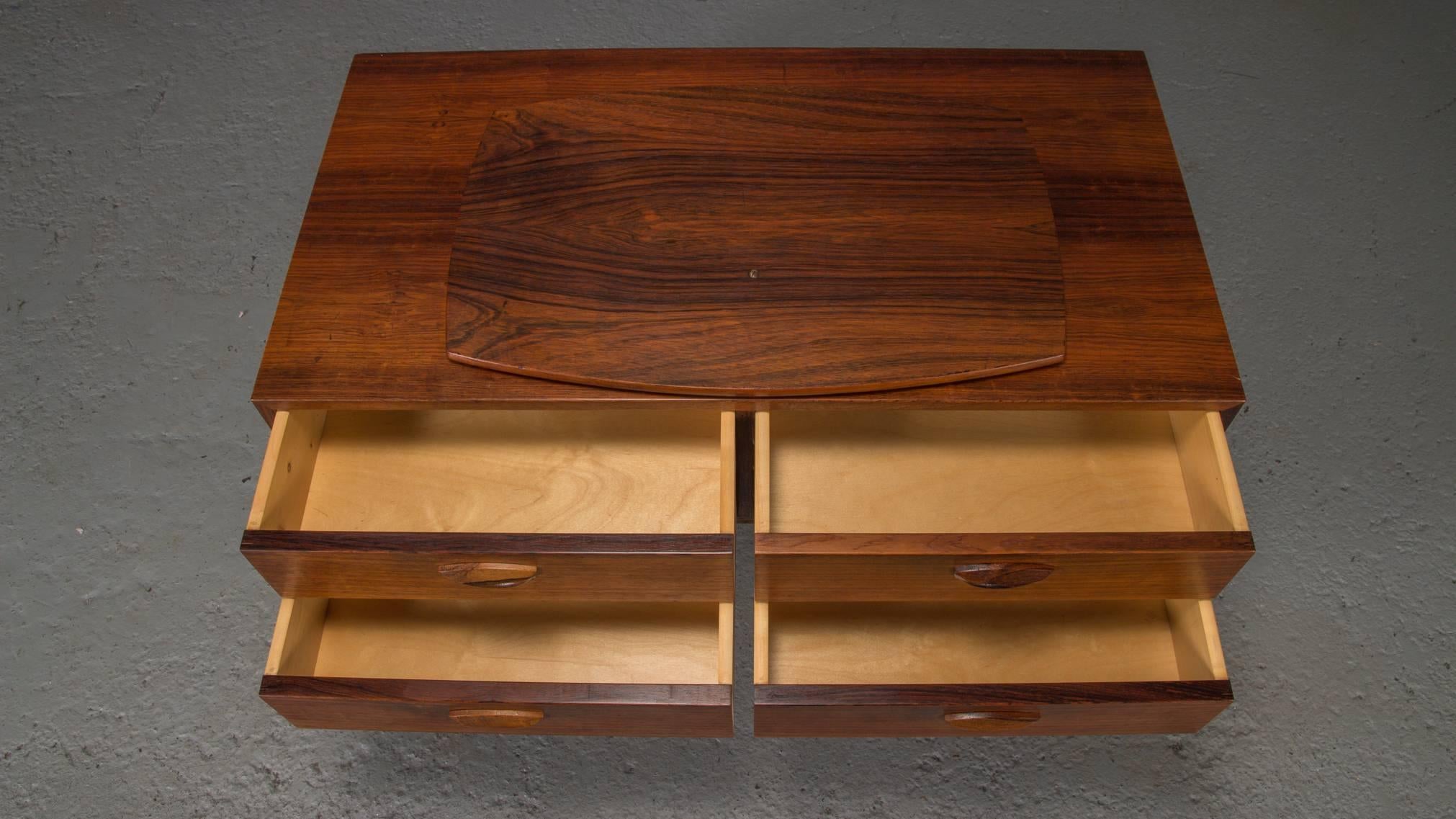 Danish Modern Rosewood Chest with a Spinning TV Stand by Kai Kristiansen In Excellent Condition In Belmont, MA