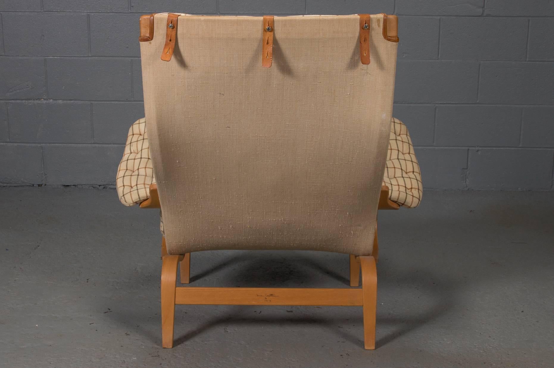 Swedish Pair of Pernilla Lounge Chairs in Beech by Bruno Mathsson for DUX