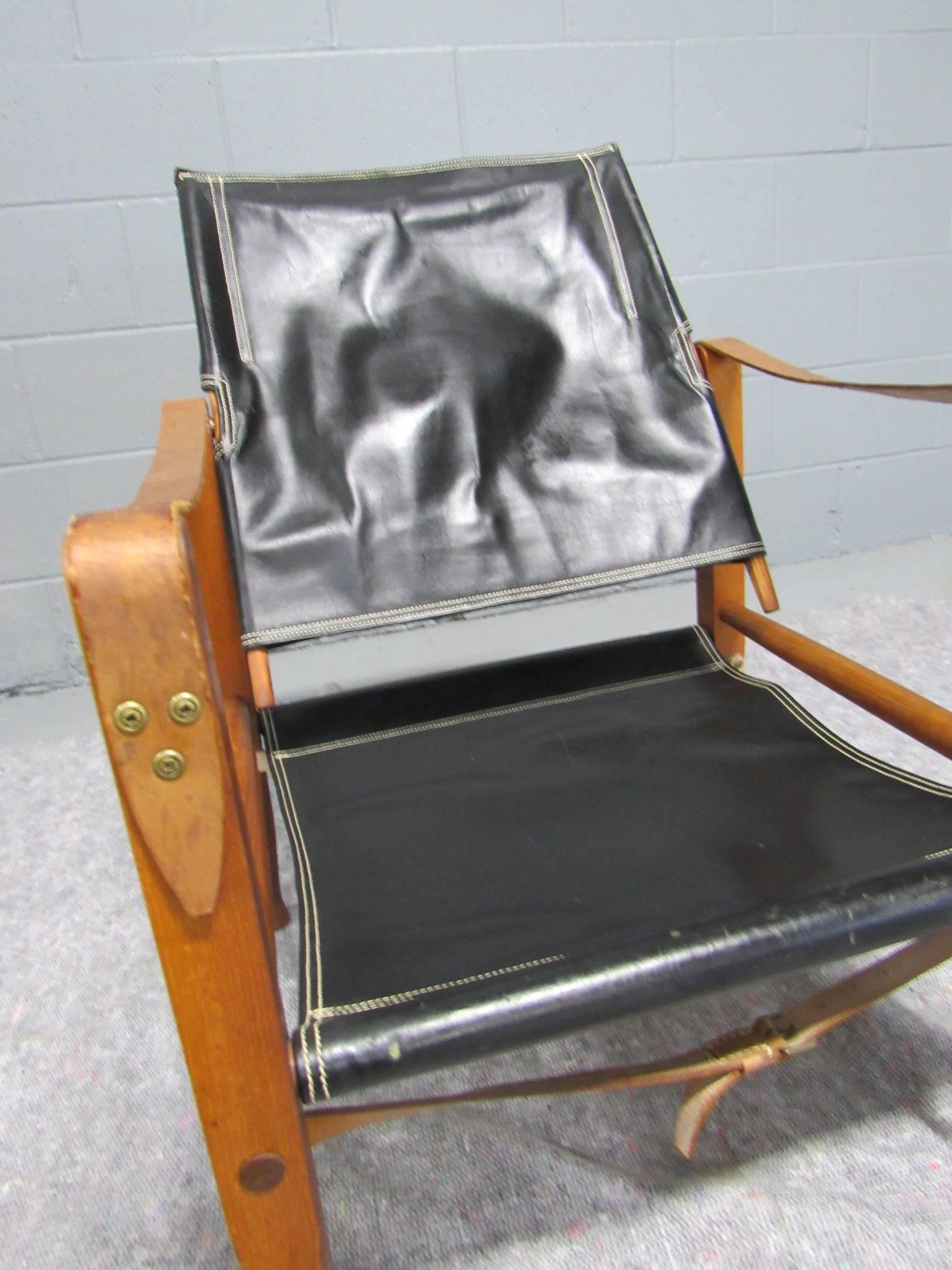 Black Leather Safari Chair by Kaare Klint for Rud Rasmussen For Sale 1