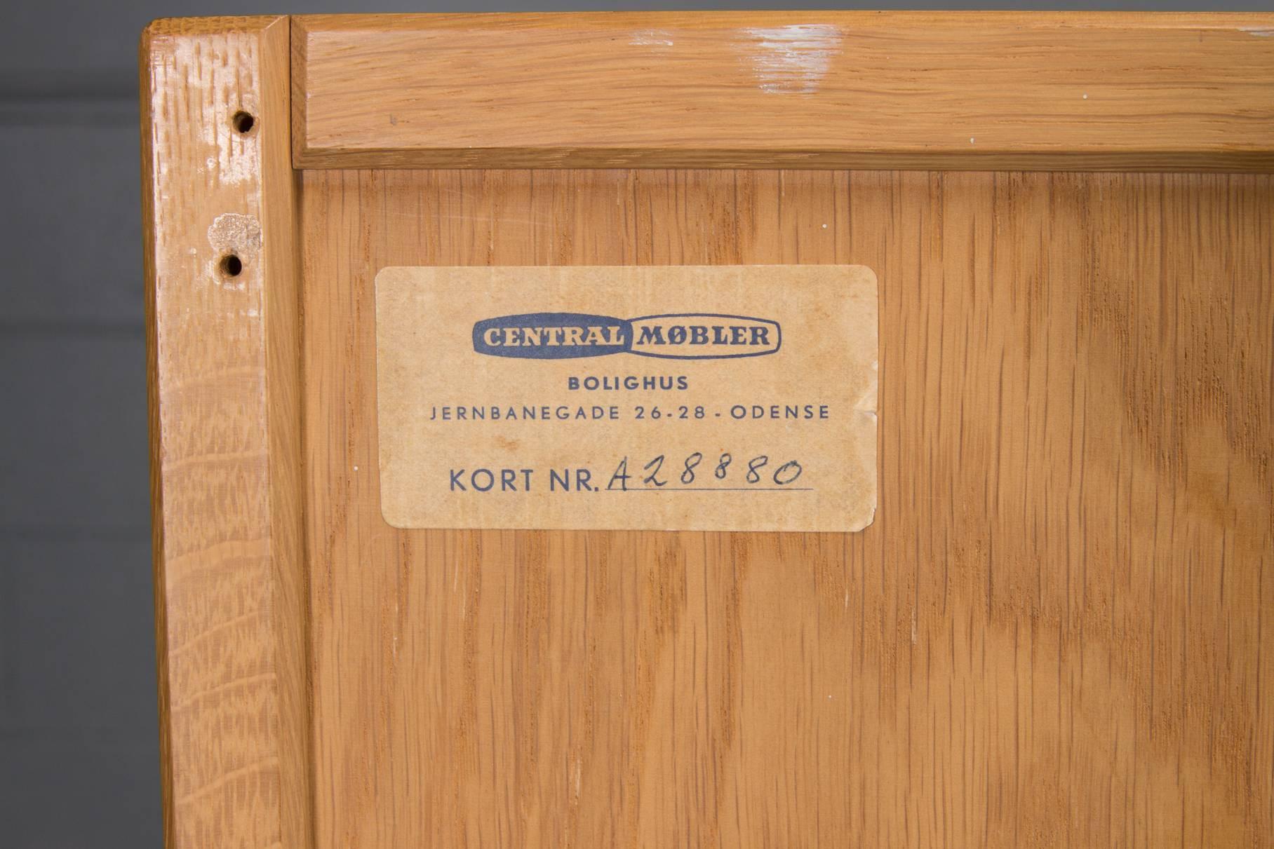 Oak bookcase unit and chest with stainless steel handles for sale at ... Bolighuse odense