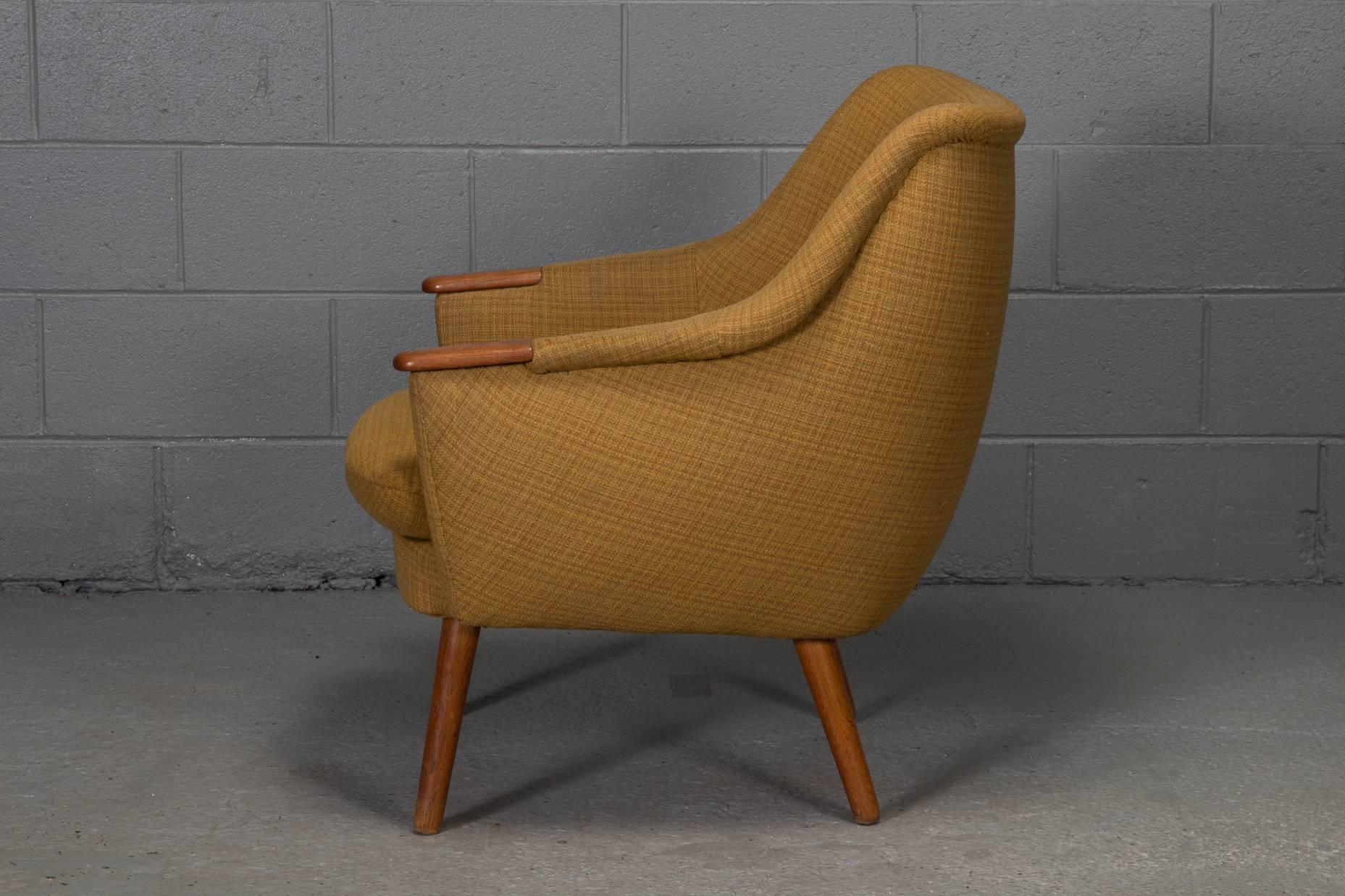 Mid-Century Modern Low Back Danish Modern Lounge Chair