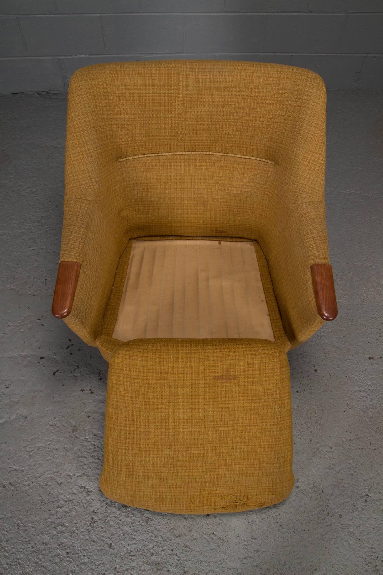 Low Back Danish Modern Lounge Chair 1