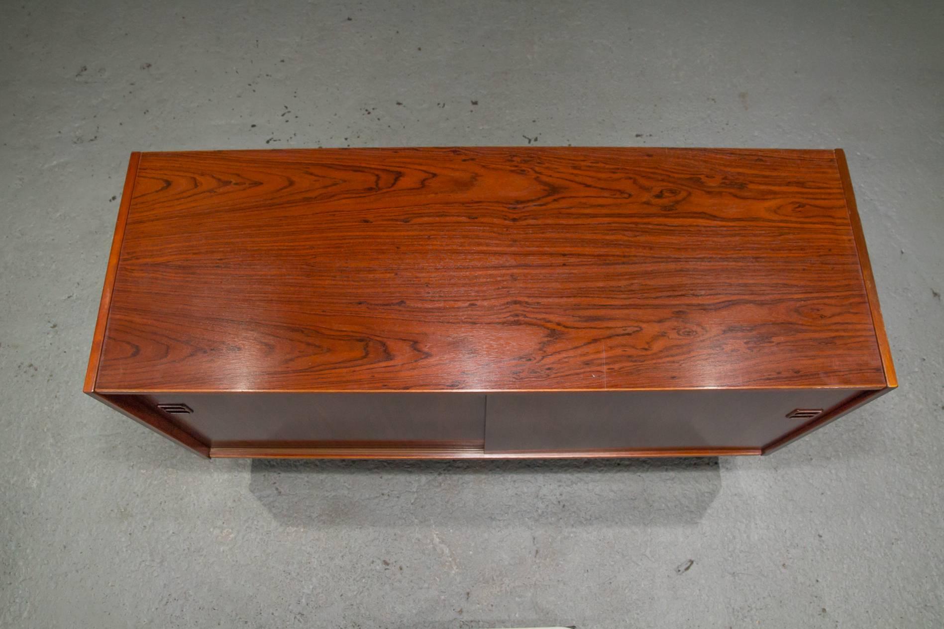 Danish Modern Rosewood Small Two-Door Sideboard / Credenza In Good Condition For Sale In Belmont, MA