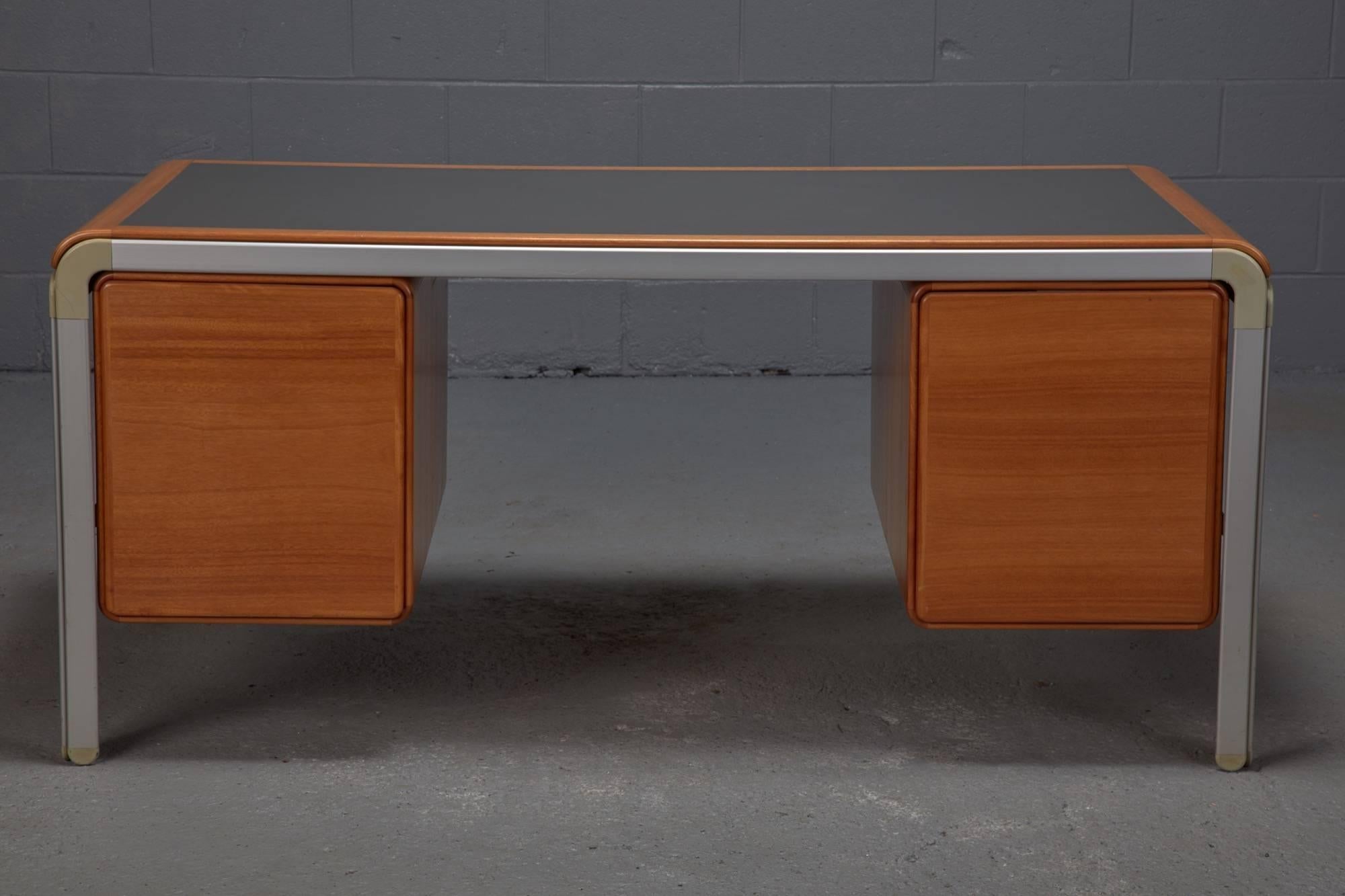 20th Century Custom Desk by Arne Jacobsen for Fritz Hansen for the Danish National Bank