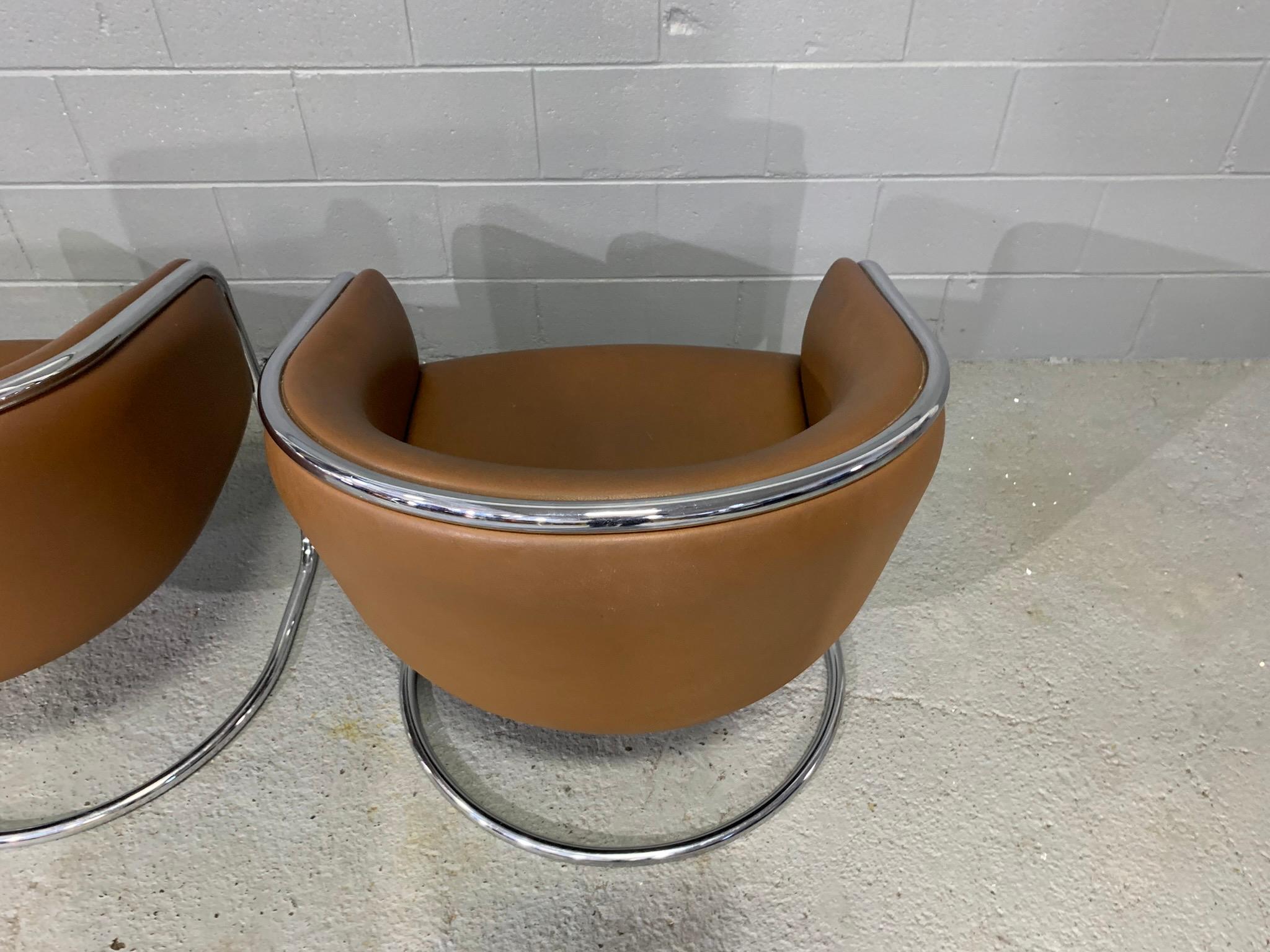 Mid-Century Modern Pair of Club Tub Lounge Chairs by Joan Burgasser/Anton Lorenz for Thonet For Sale