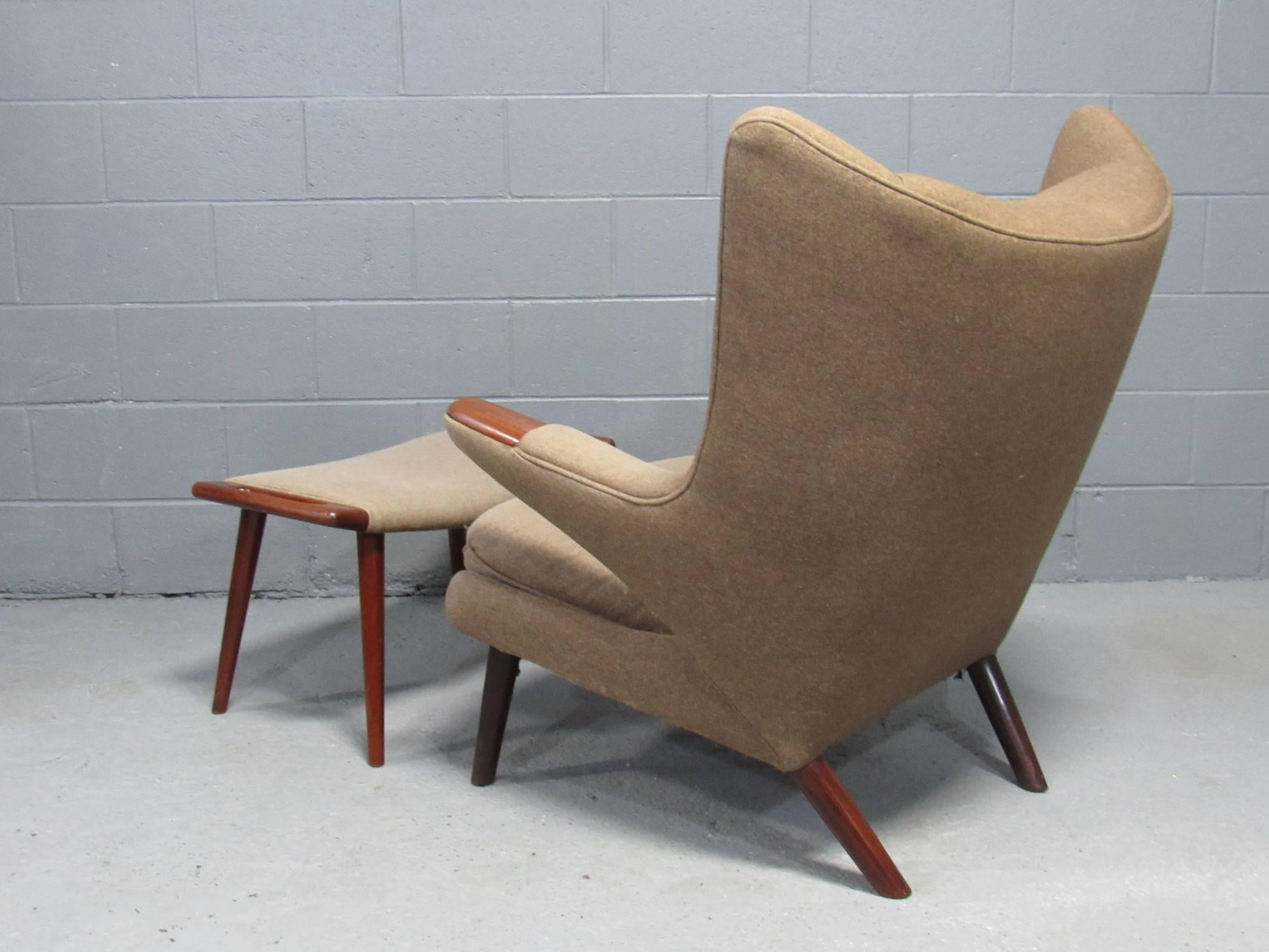 1950s Papa Bear Chair and Ottoman Model AP-19 by Hans Wegner for AP Stolen In Good Condition In Belmont, MA