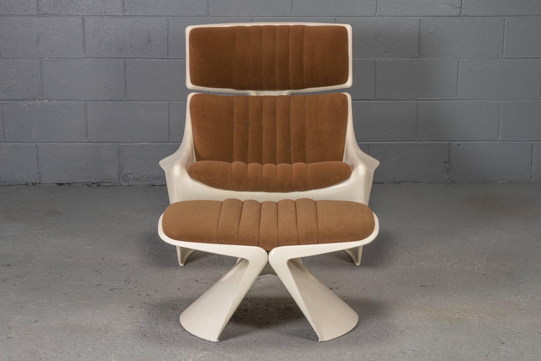 Meteor Lounge Chair and Ottoman by Steen Ostergaard for Cado In Good Condition In Belmont, MA