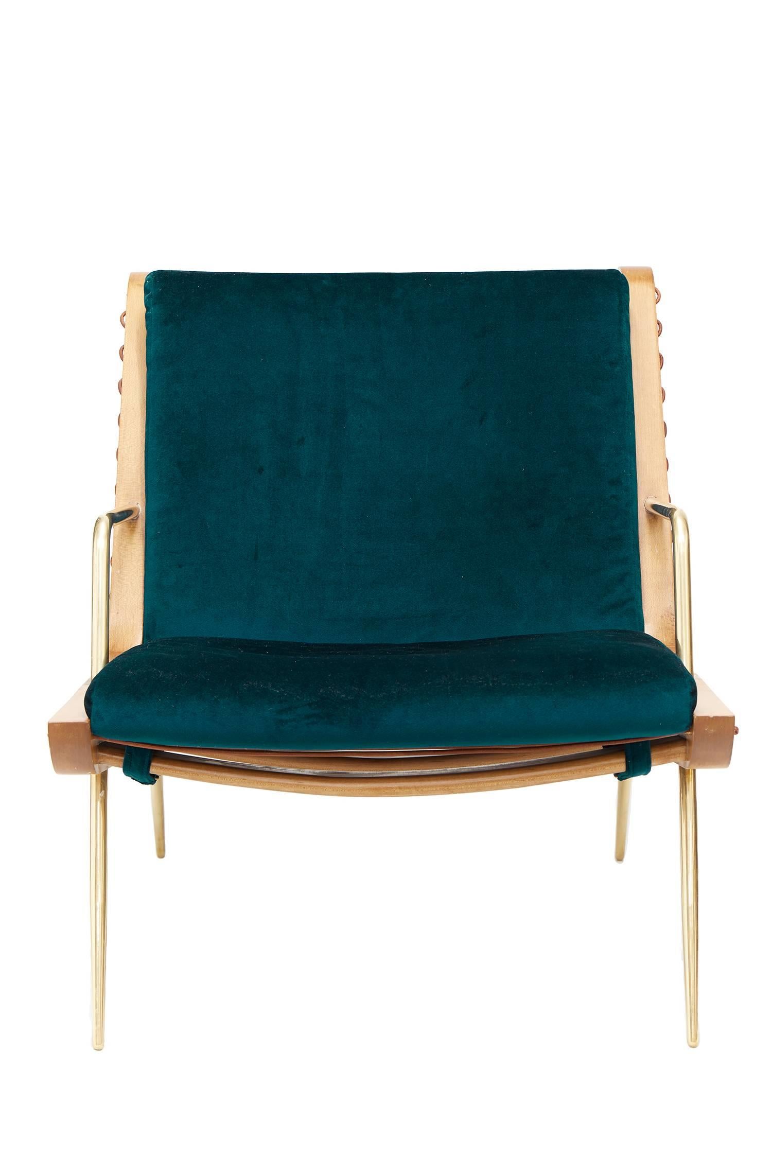 Mid-Century Modern Chaise longue et pouf Walt d'inspiration médiévale en vente