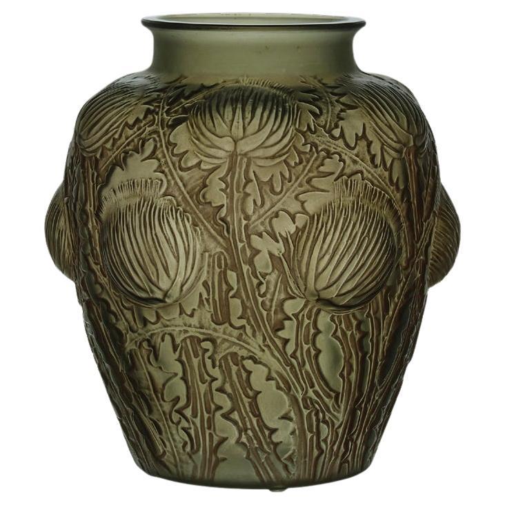 Verre français Art déco du début du 20e siècle intitulé "Donremy" par René Lalique