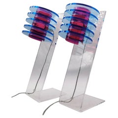 Pair of Sculptural Space Age Clear, Blue and Fuchsia Lucite Table Lamps, Italy70