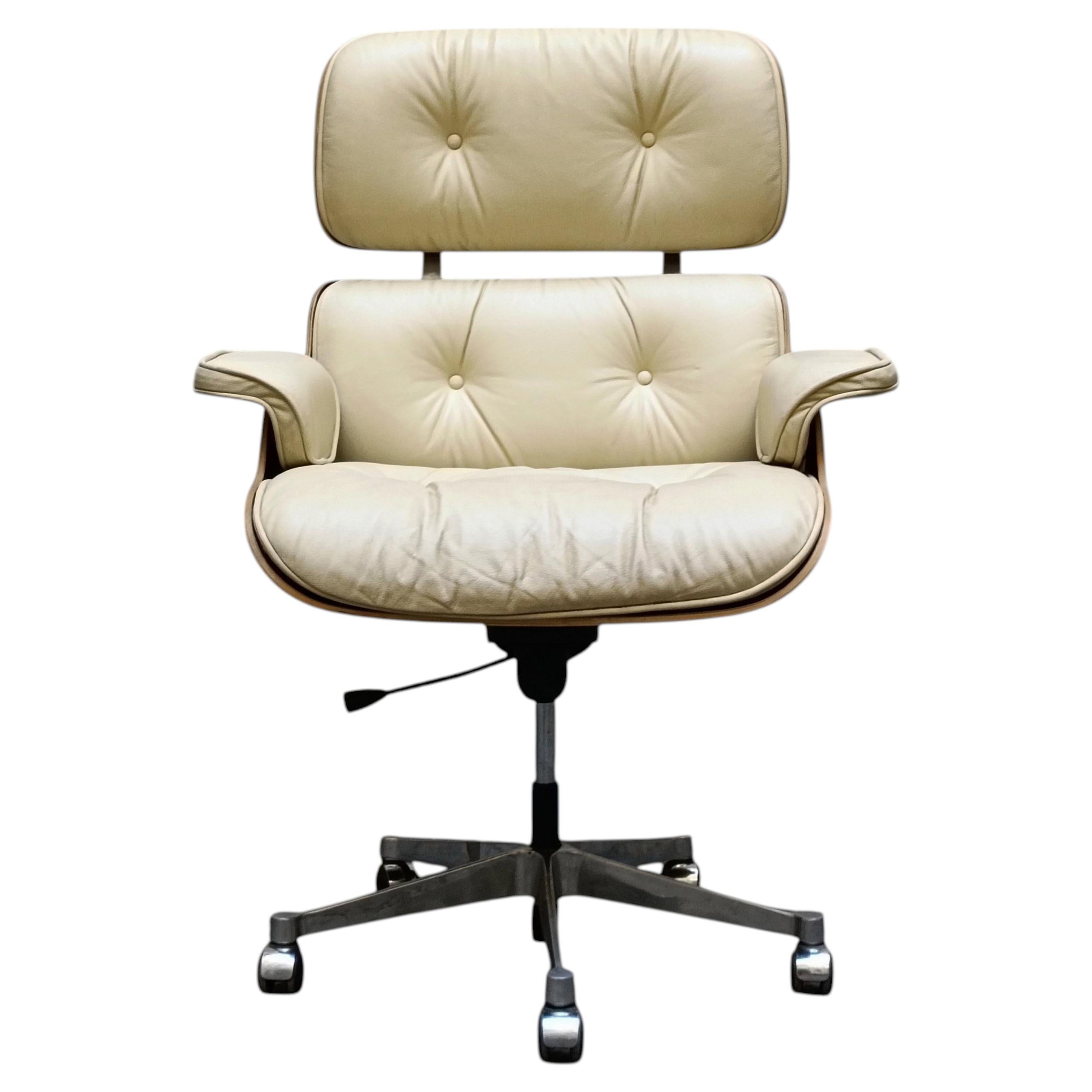 Charles Eames Executive Armchair in Ivory Leather and Wood, 1960s For Sale