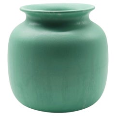 Jarrón de cerámica verde con acabado mate «Giovanni Gariboldi Style», Italia, década de 1960