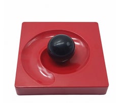 Eleonora Peduzzi Riva per Artemide Posacenere "Spiros" Rosso, Italia 1969