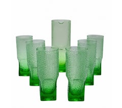 Tapio Wirkkala für Iittala, Set bestehend aus 6 Krügen und 6 Gläsern aus grünem Glas, 1970