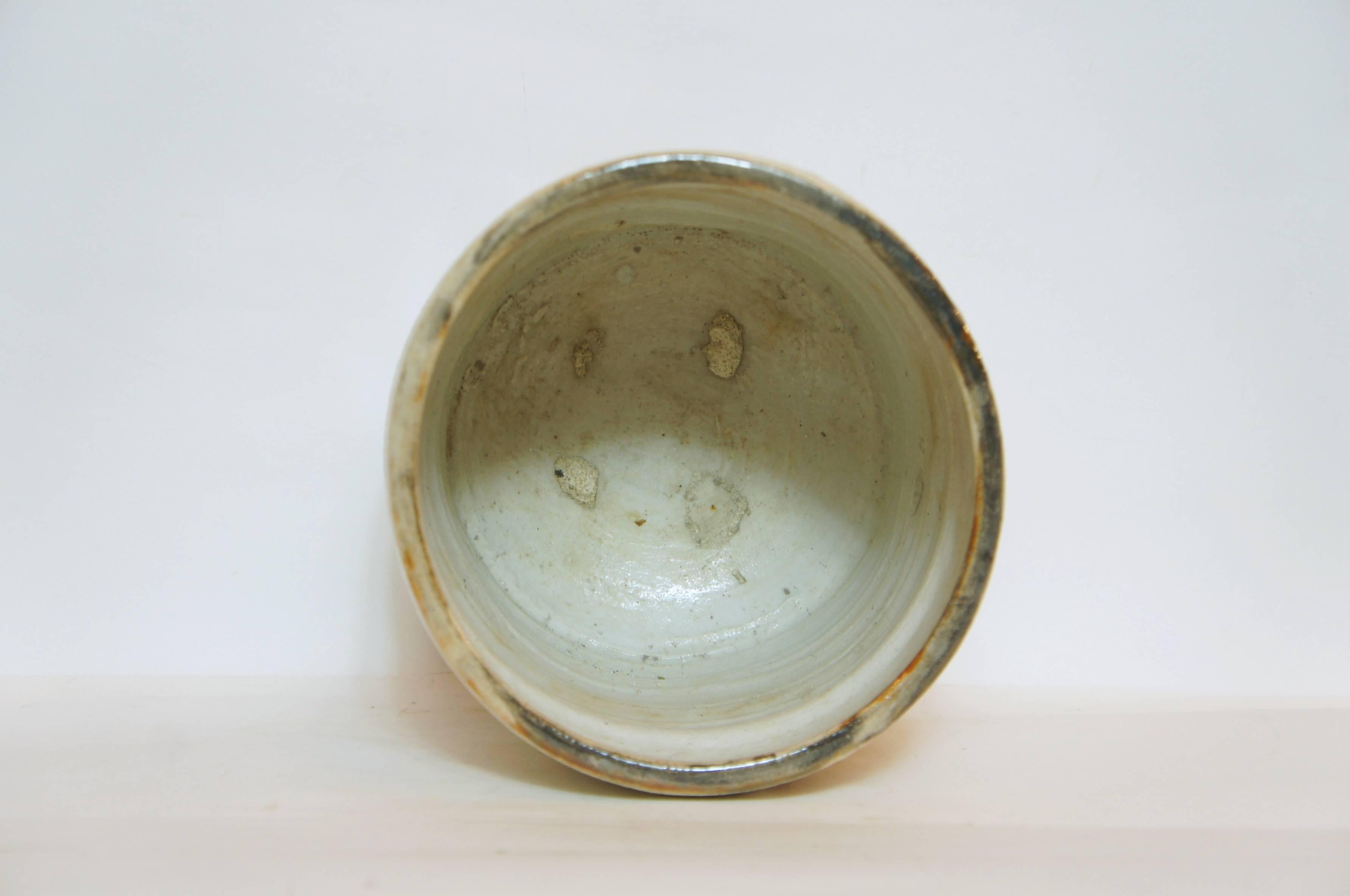 Japanese paysage on White Beige Ceramic  Shino Ware Cachepots, 1950s In Excellent Condition For Sale In Paris, FR
