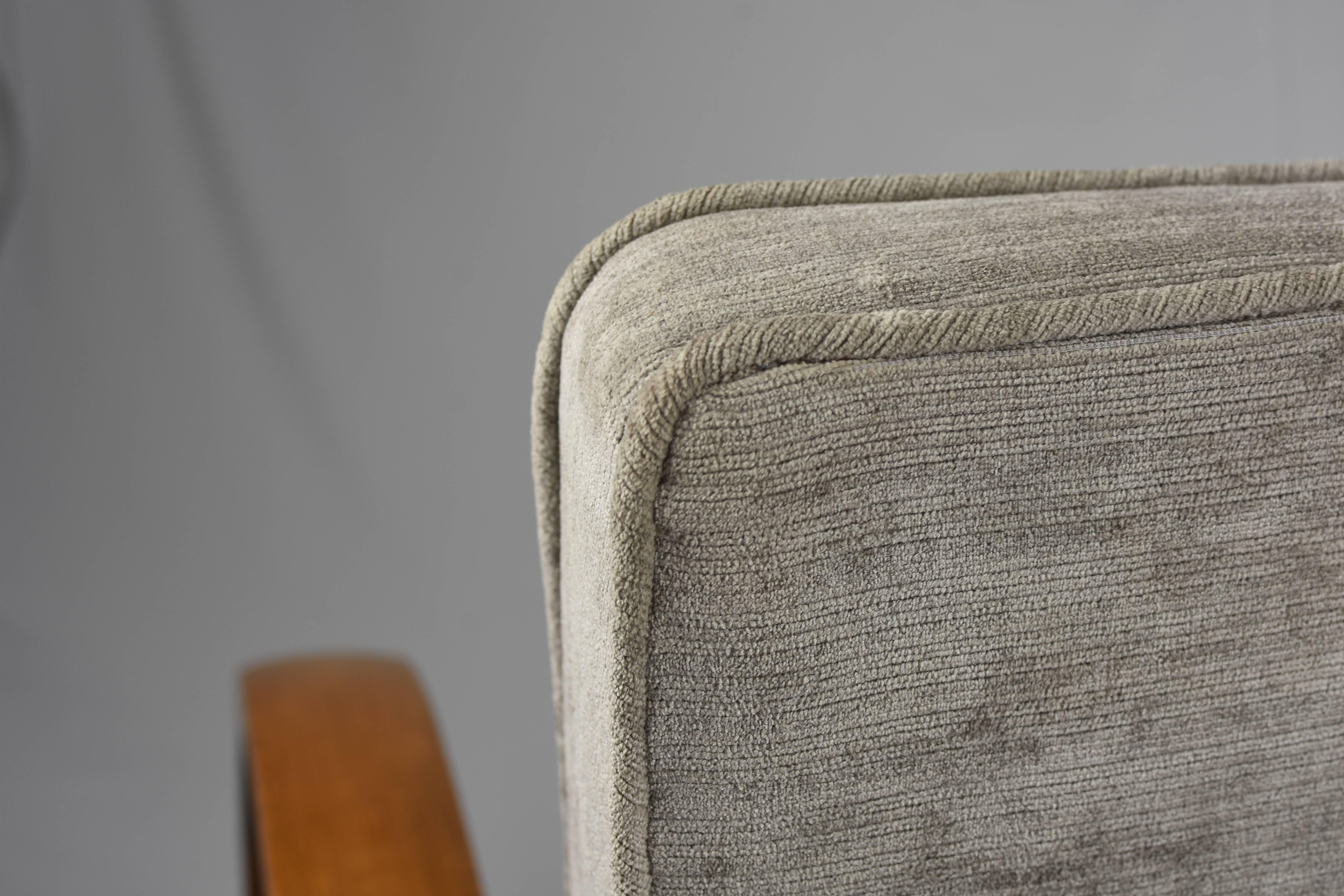 Mid-20th Century French Art Deco Club Chair in a Grey Crush Velvet Fabric For Sale