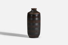 Arthur Andersson, Vase, Braun und schwarz glasiertes Steinzeug Wallåkra, Schweden, 1950er Jahre