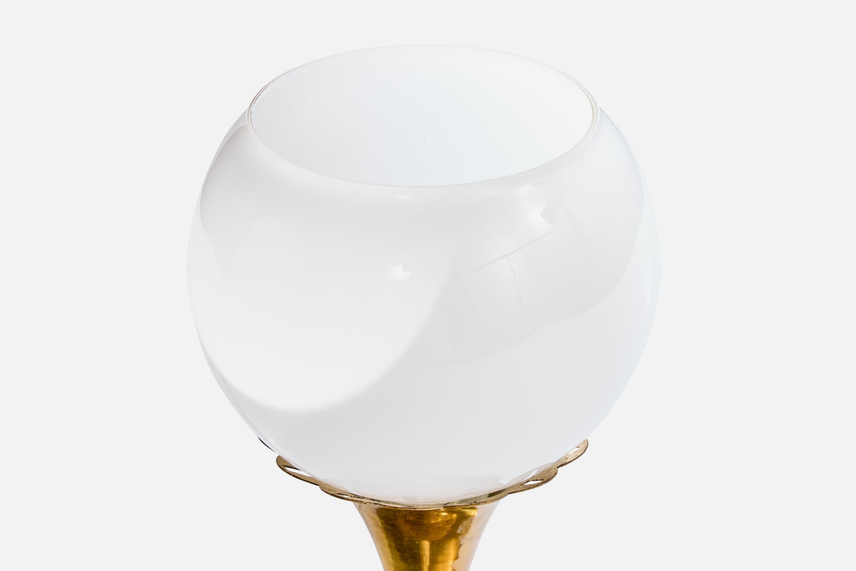 Italian Designer, Table Lamp, Brass, Glass, Italy, 1950s In Good Condition For Sale In High Point, NC