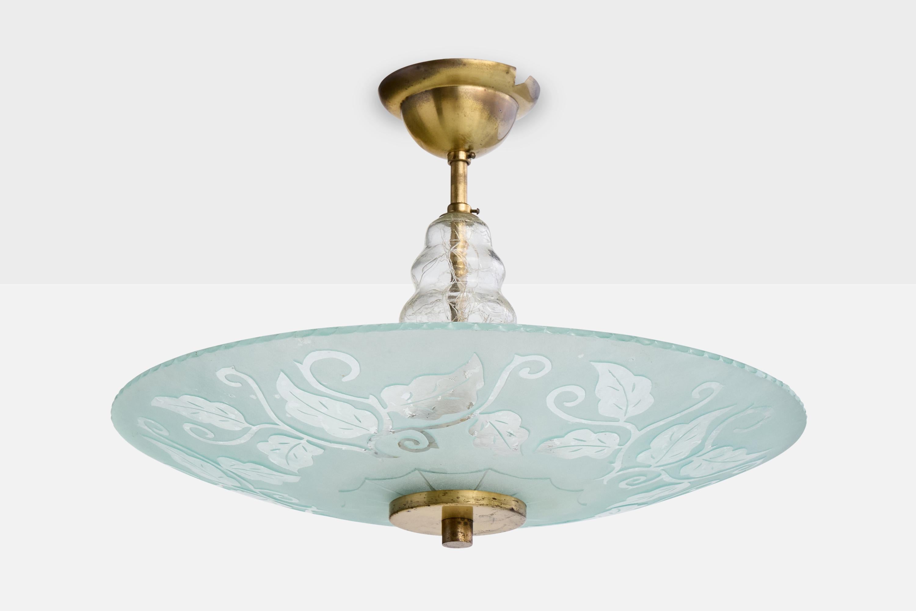 Lampada a sospensione in ottone e vetro progettata e prodotta in Svezia, anni '40 circa.

Dimensioni complessive (pollici): 13,5 