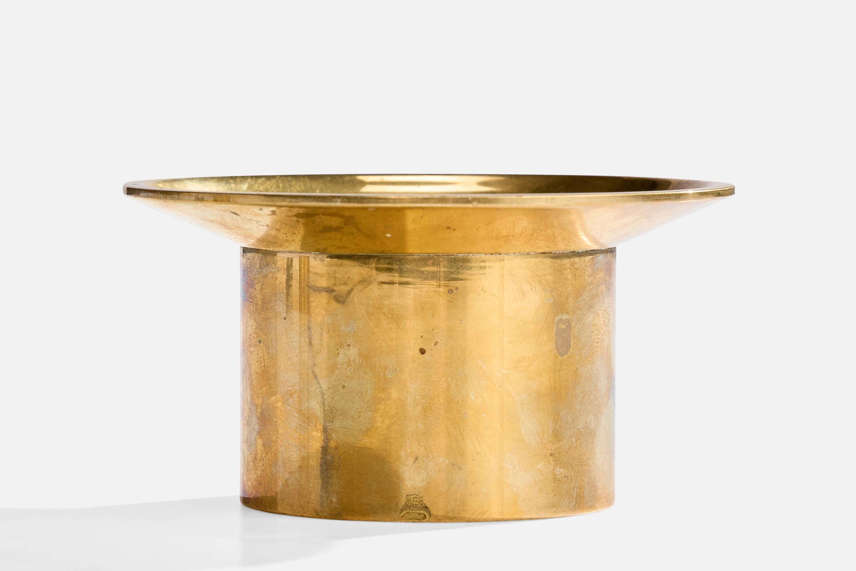 Scandia Present, Candelieri, Ottone, Svezia, anni '70 In condizioni buone in vendita a High Point, NC