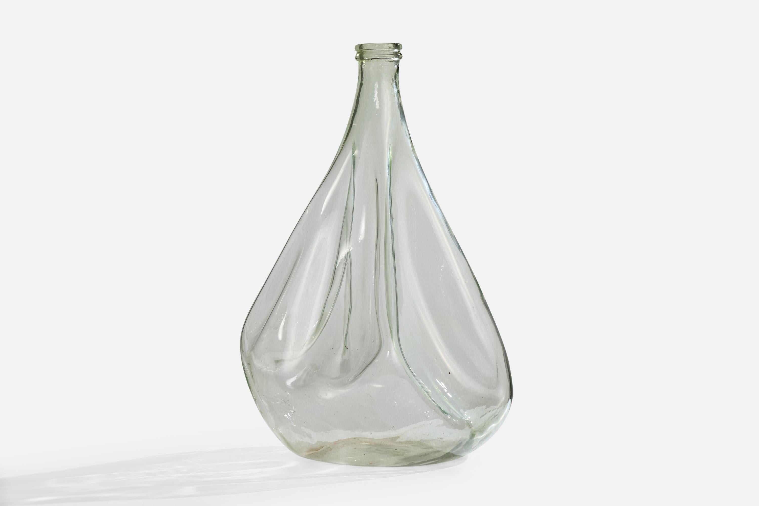 Un grande vaso a forma libera progettato e prodotto probabilmente in Svezia, negli anni '40 circa.

Usura coerente con l'età e l'uso

Dimensioni complessive (pollici): 25,5 