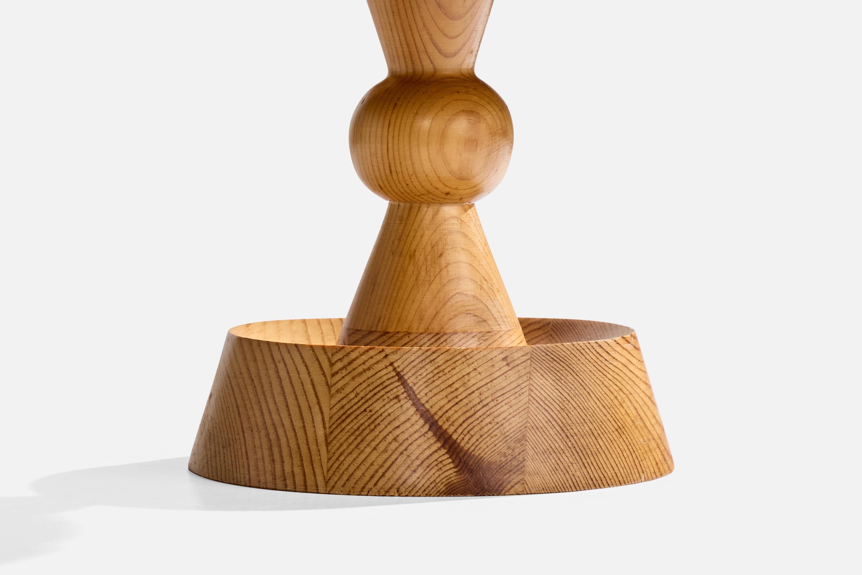 Swedish Designer, Table Lamp, Pine, Sweden, 1970s For Sale 2