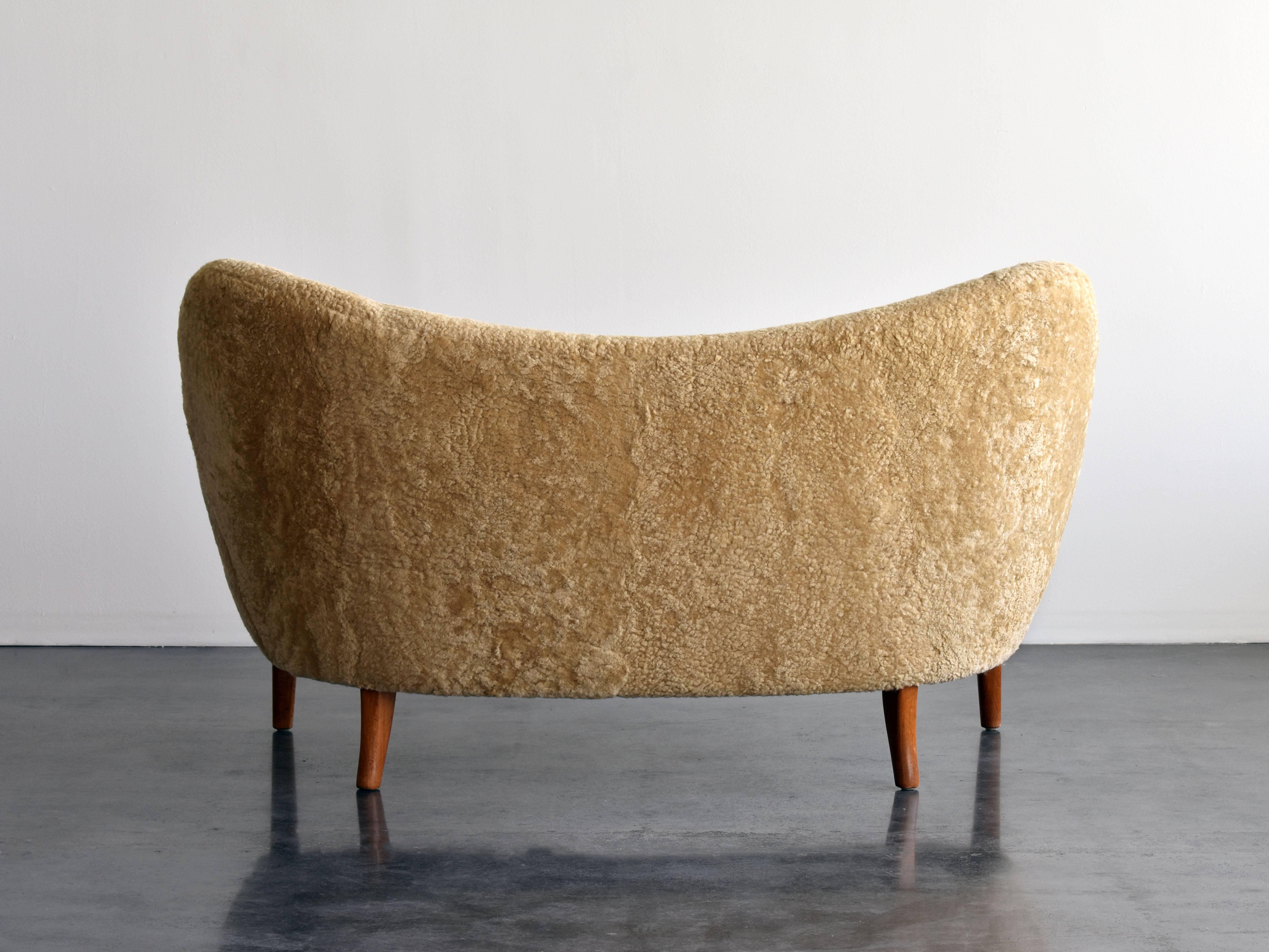 Scandinavian Modern Finn Juhl Sofa, Beige Sheep Skin, Beech Legs, Carl Brorup, Denmark, 1946