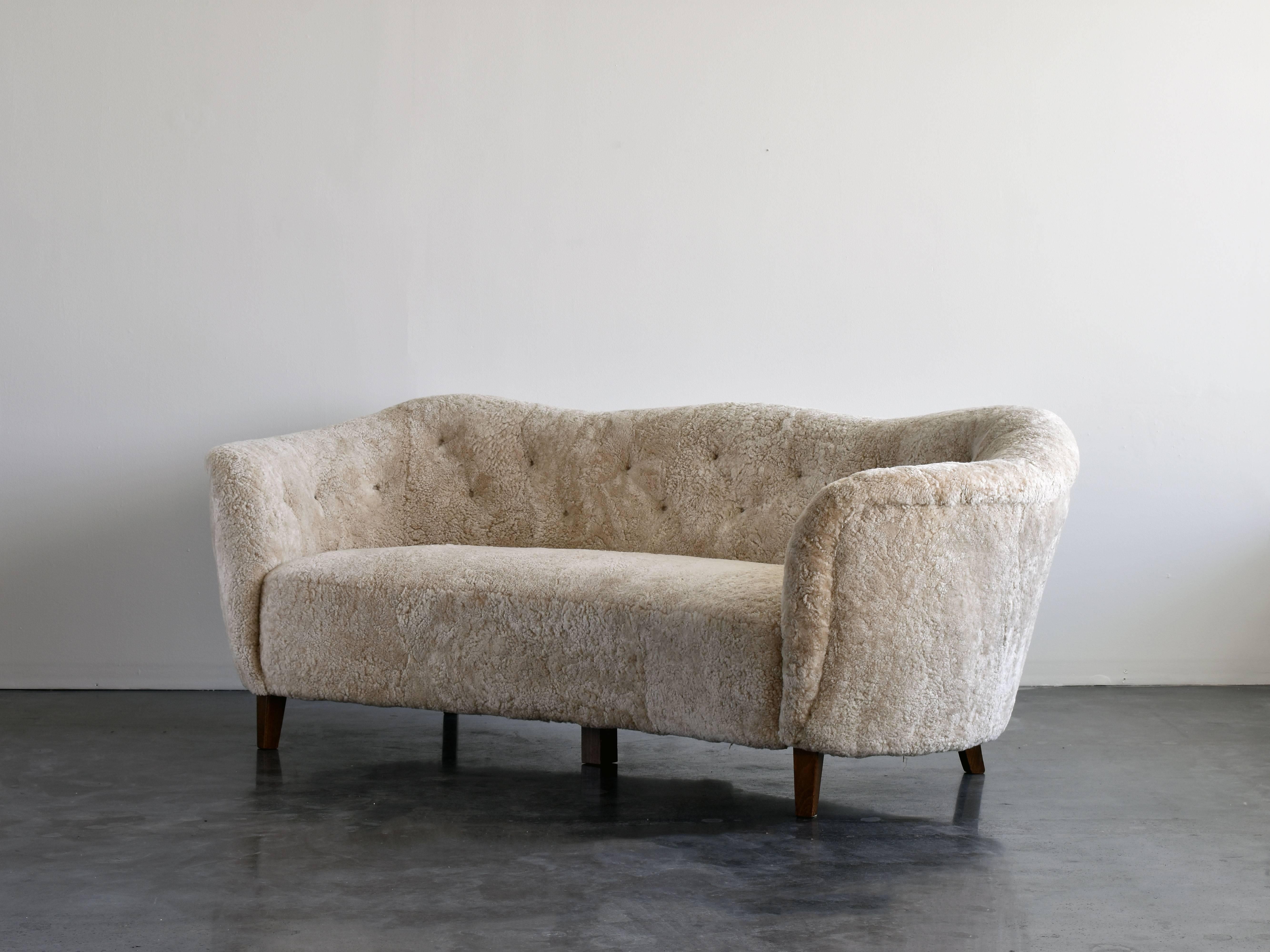 Organic Modern Agner Christoffersen 'Attributed', sofa in light beige sheepskin, circa 1949
