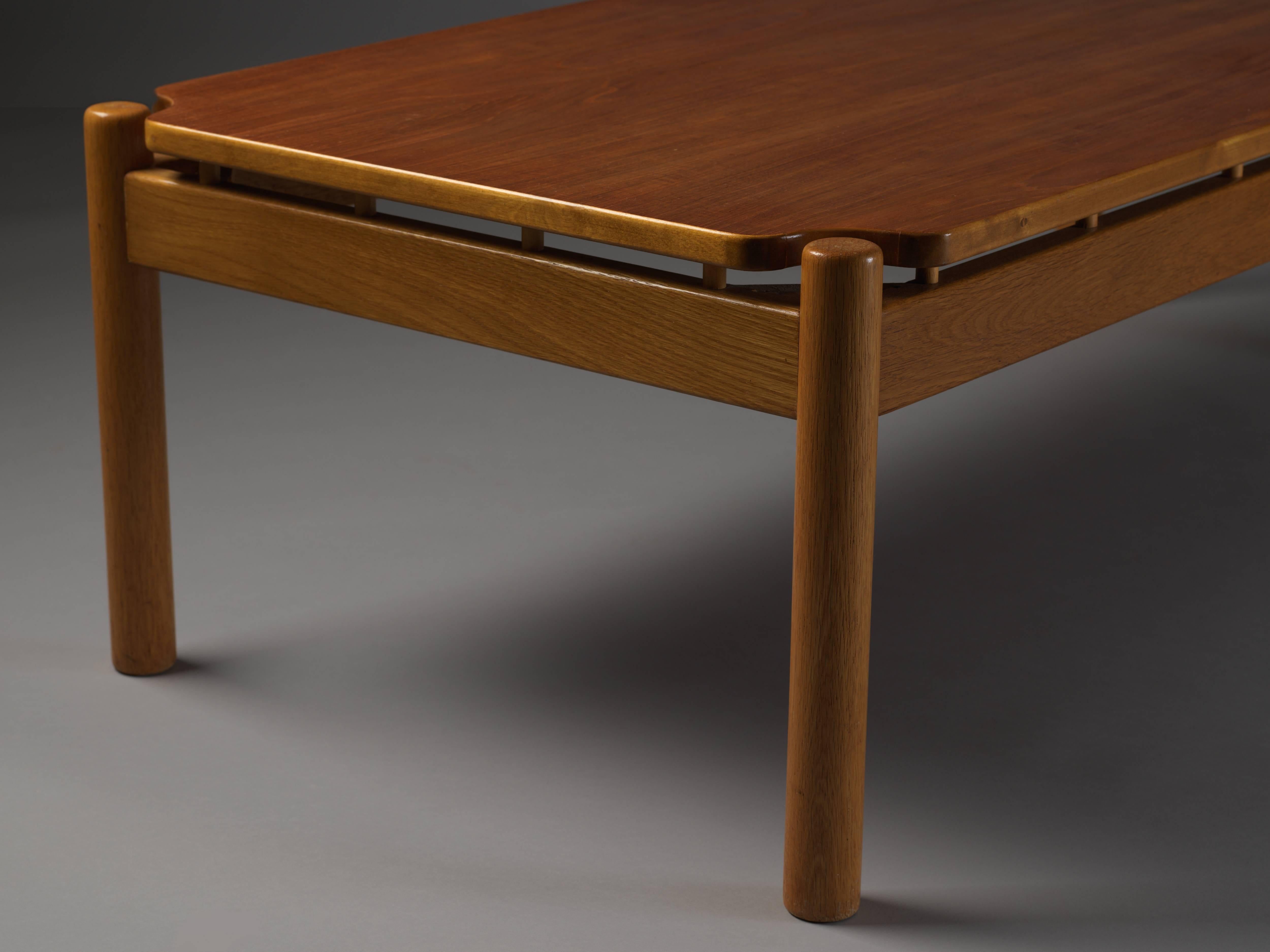 Mid-20th Century Ilmari Tapiovaara, Scandinavian Low Modern Coffee Table, Teak and Oakwood, 1959 For Sale