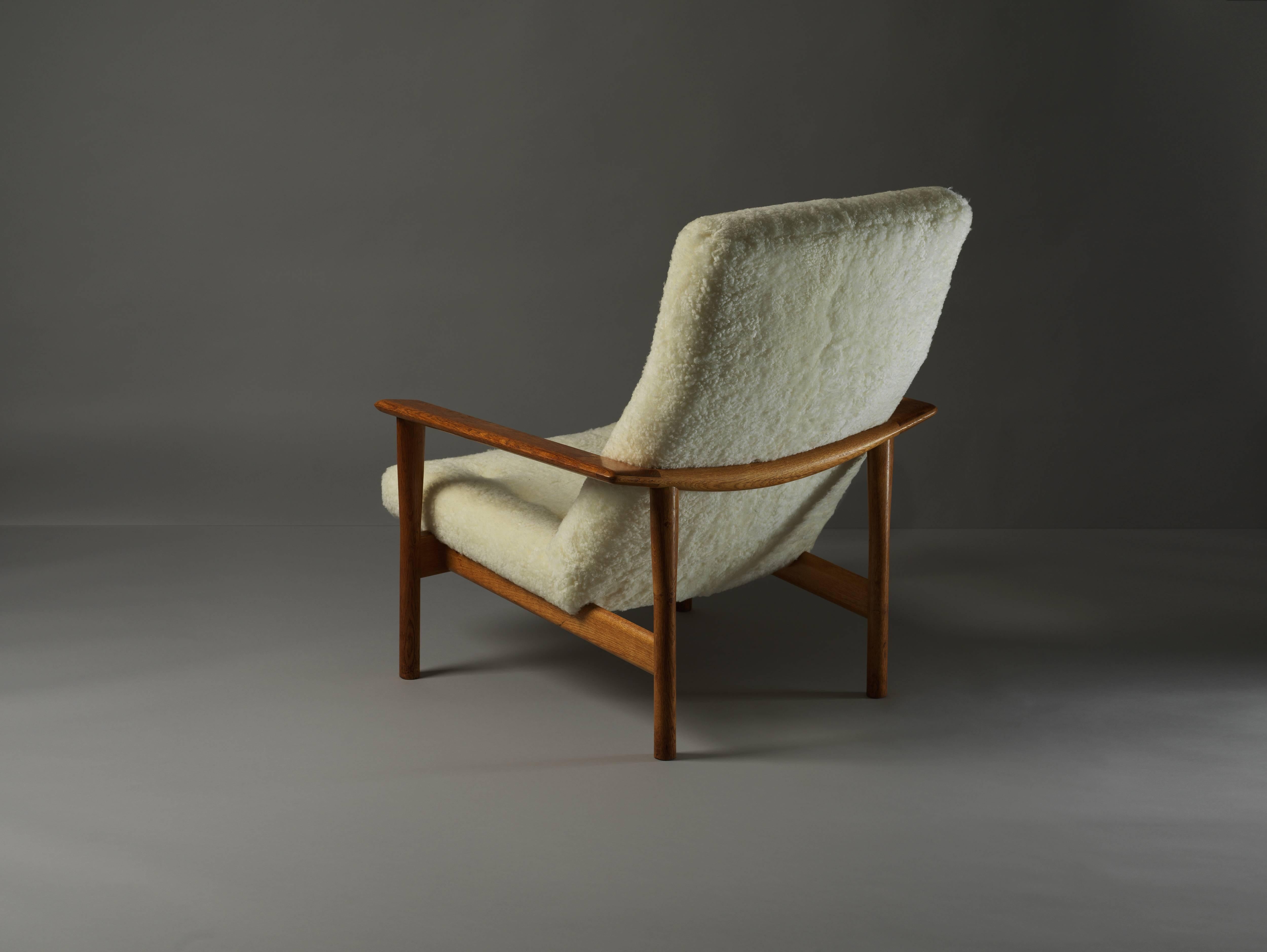 Scandinavian Modern Ejner Larsen & Axel Bender Madsen, Lounge Chair, Ottoman, Lambskin and Oak, 1961